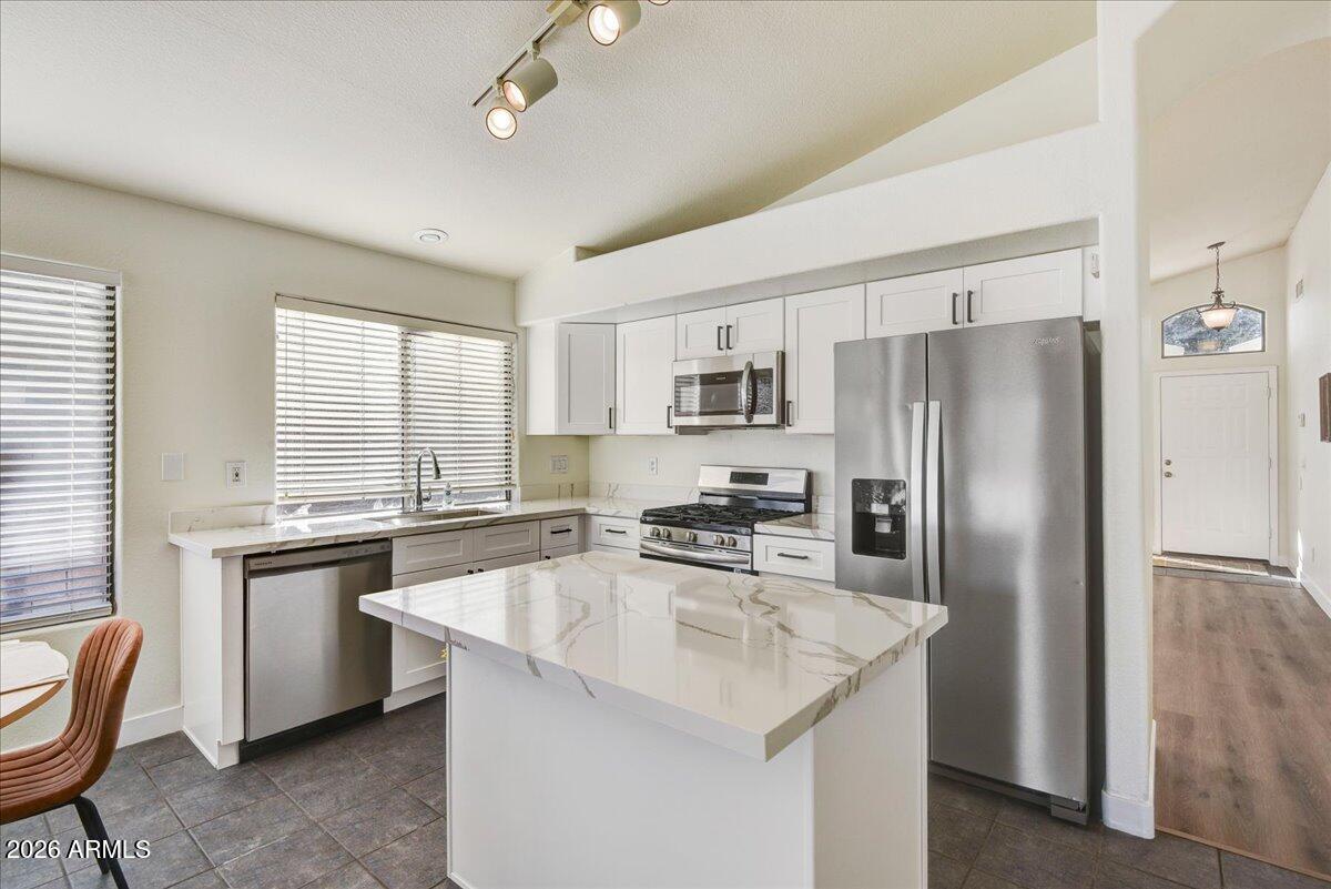 16762 W Fillmore Street