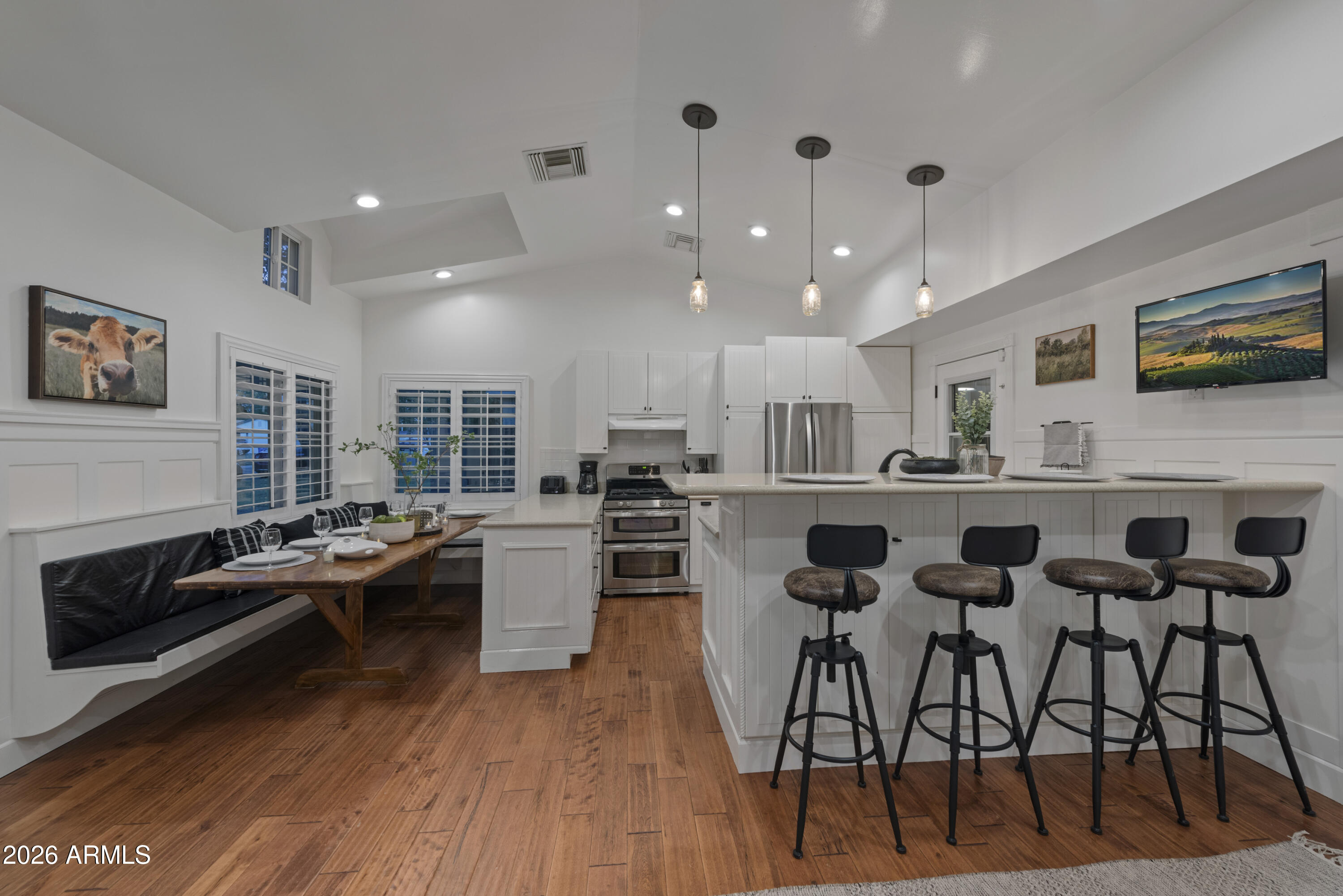 739 E BELMONT Avenue