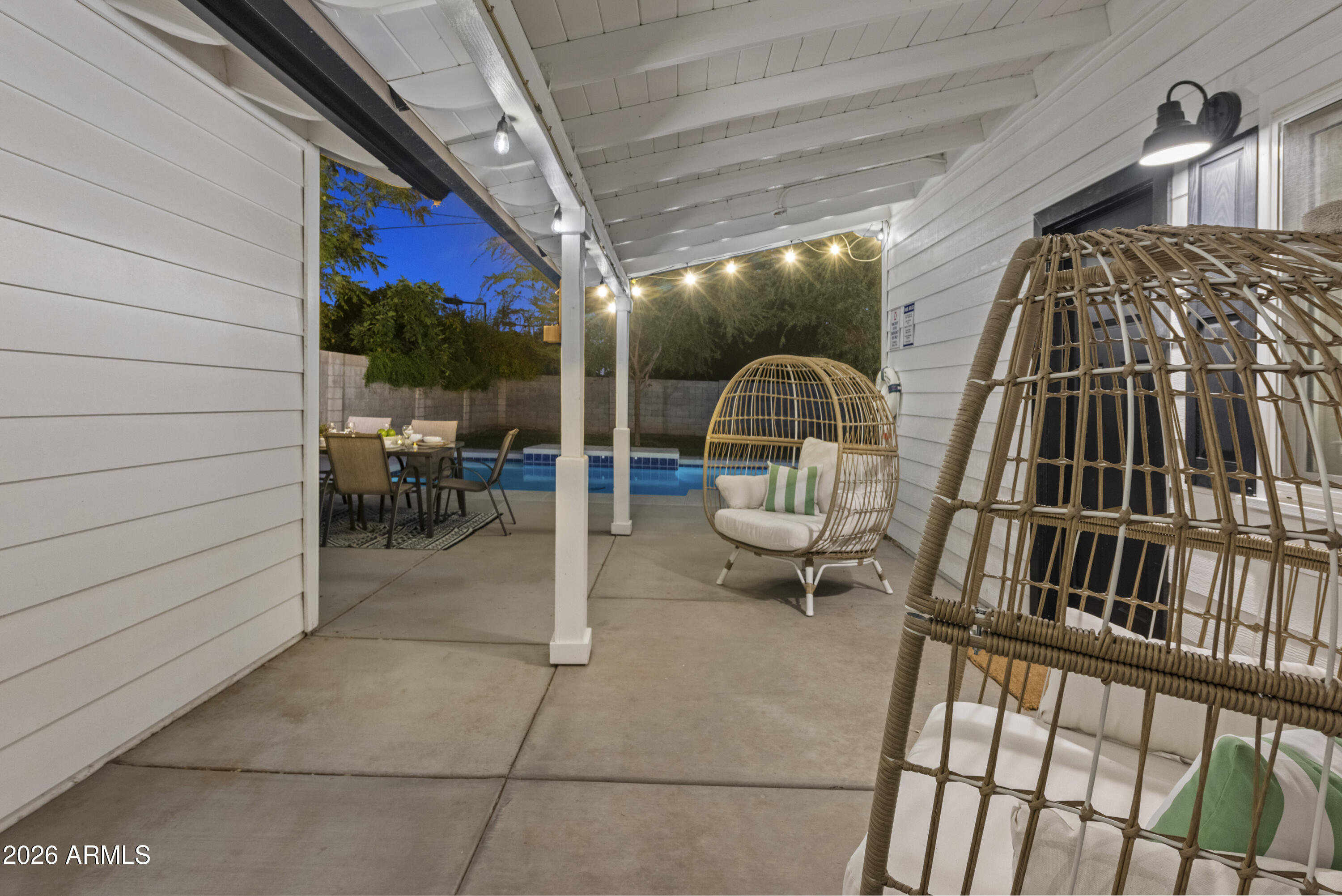 739 E BELMONT Avenue