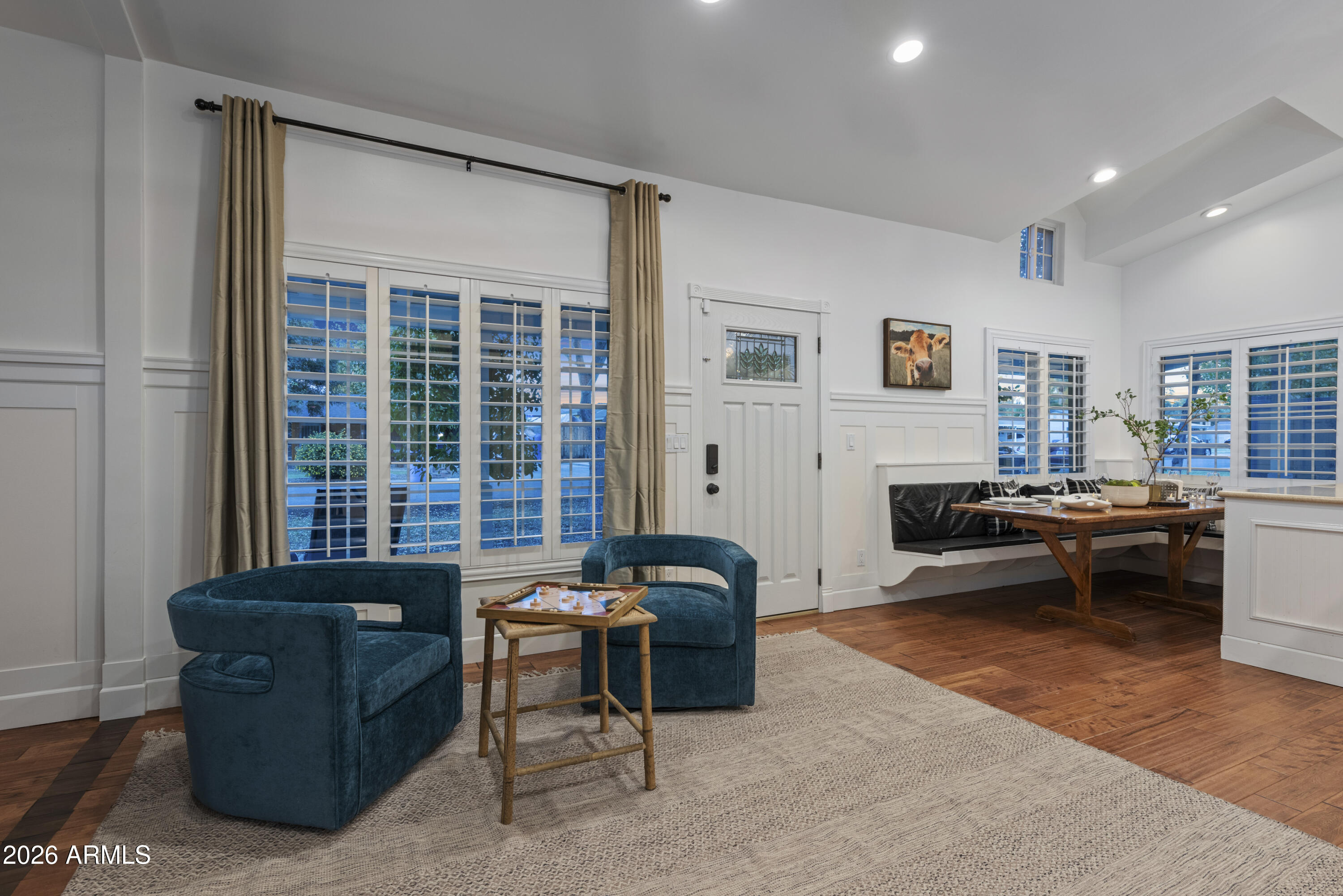 739 E BELMONT Avenue