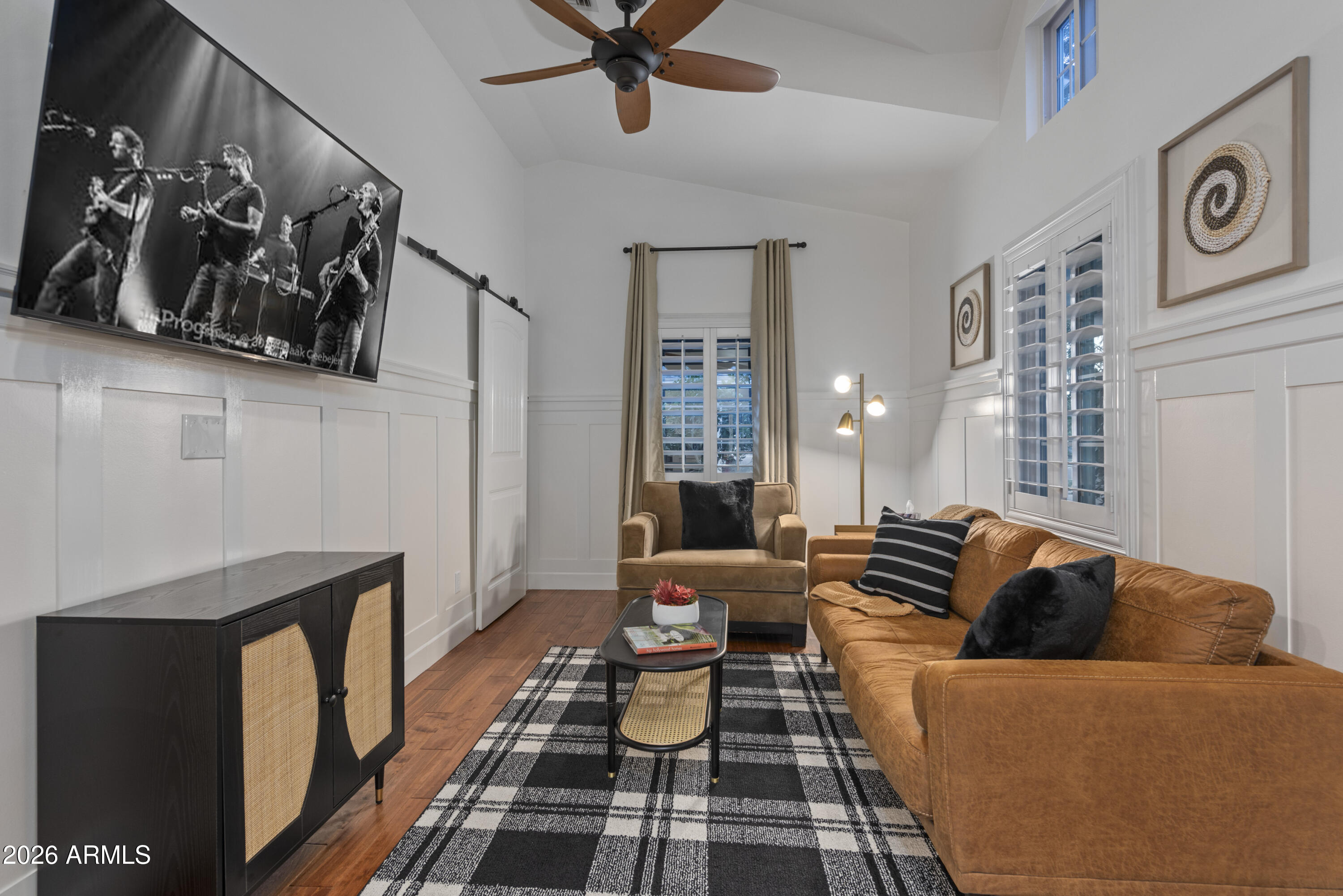 739 E BELMONT Avenue