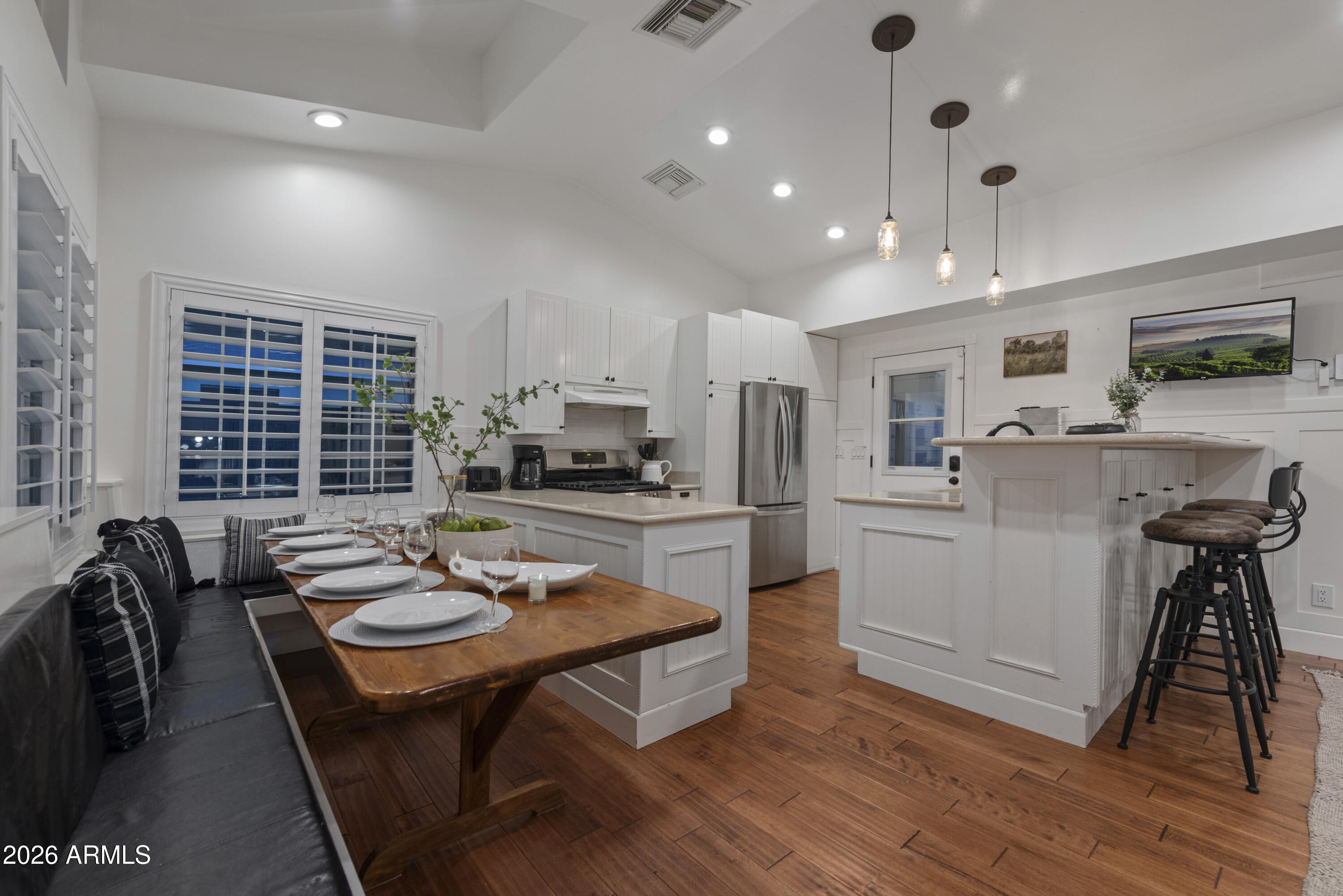 739 E BELMONT Avenue