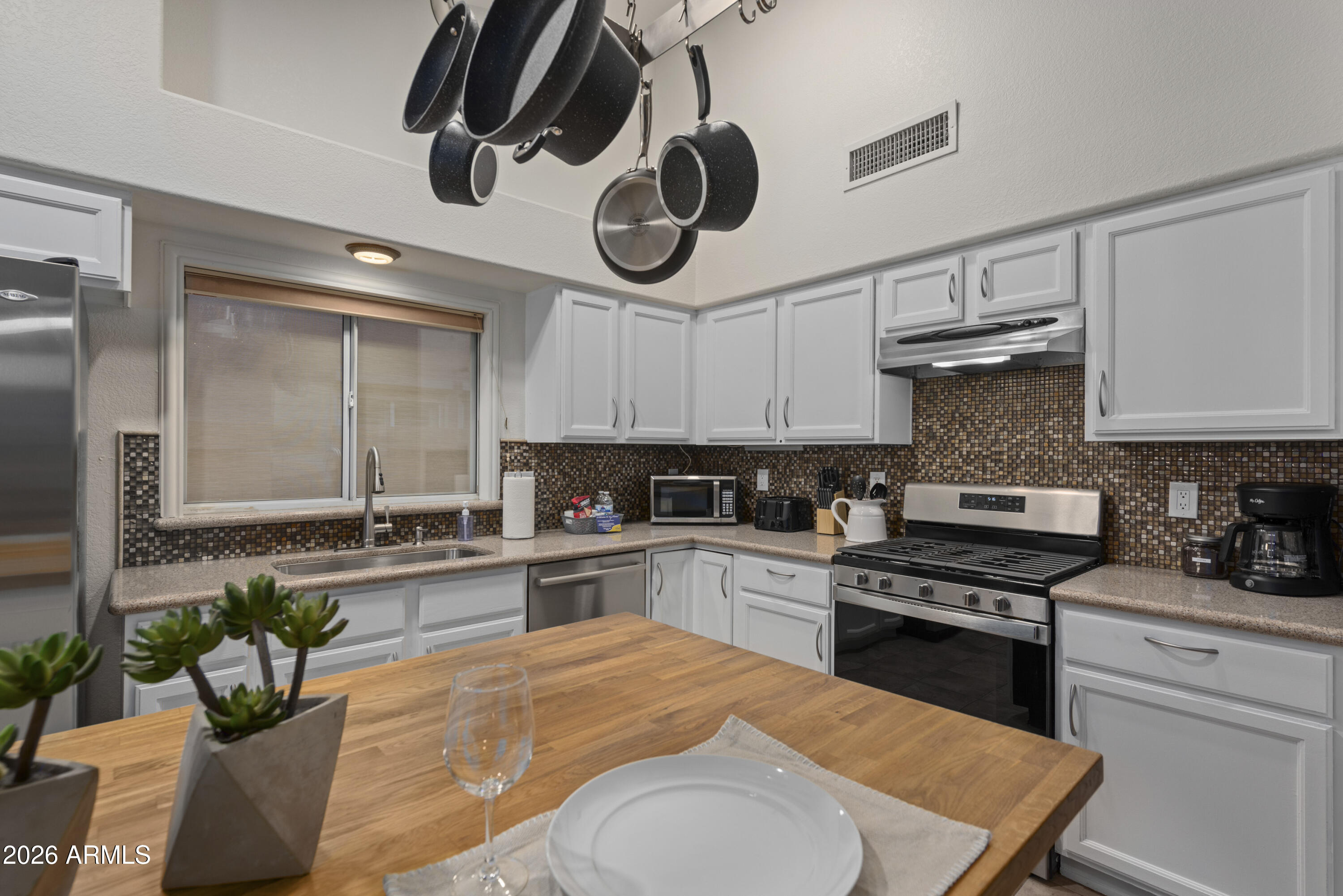 1570 E SAN TAN Street