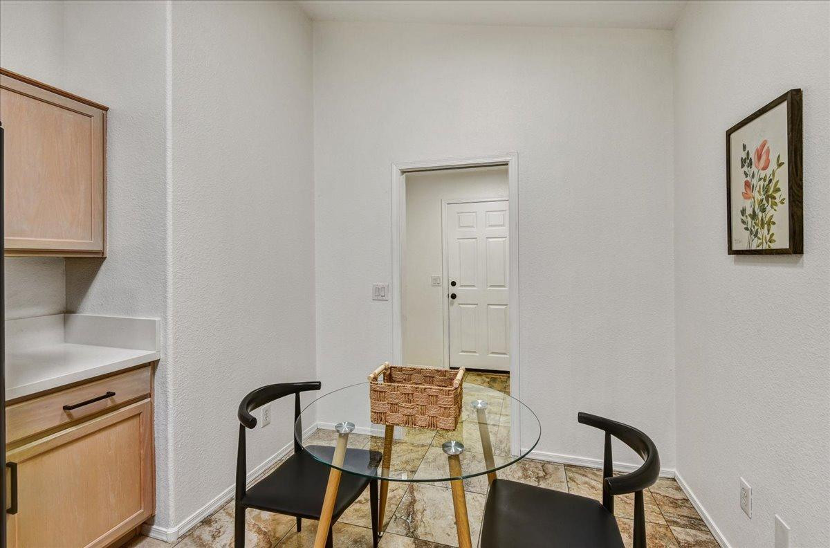 3247 E Maldonado Drive