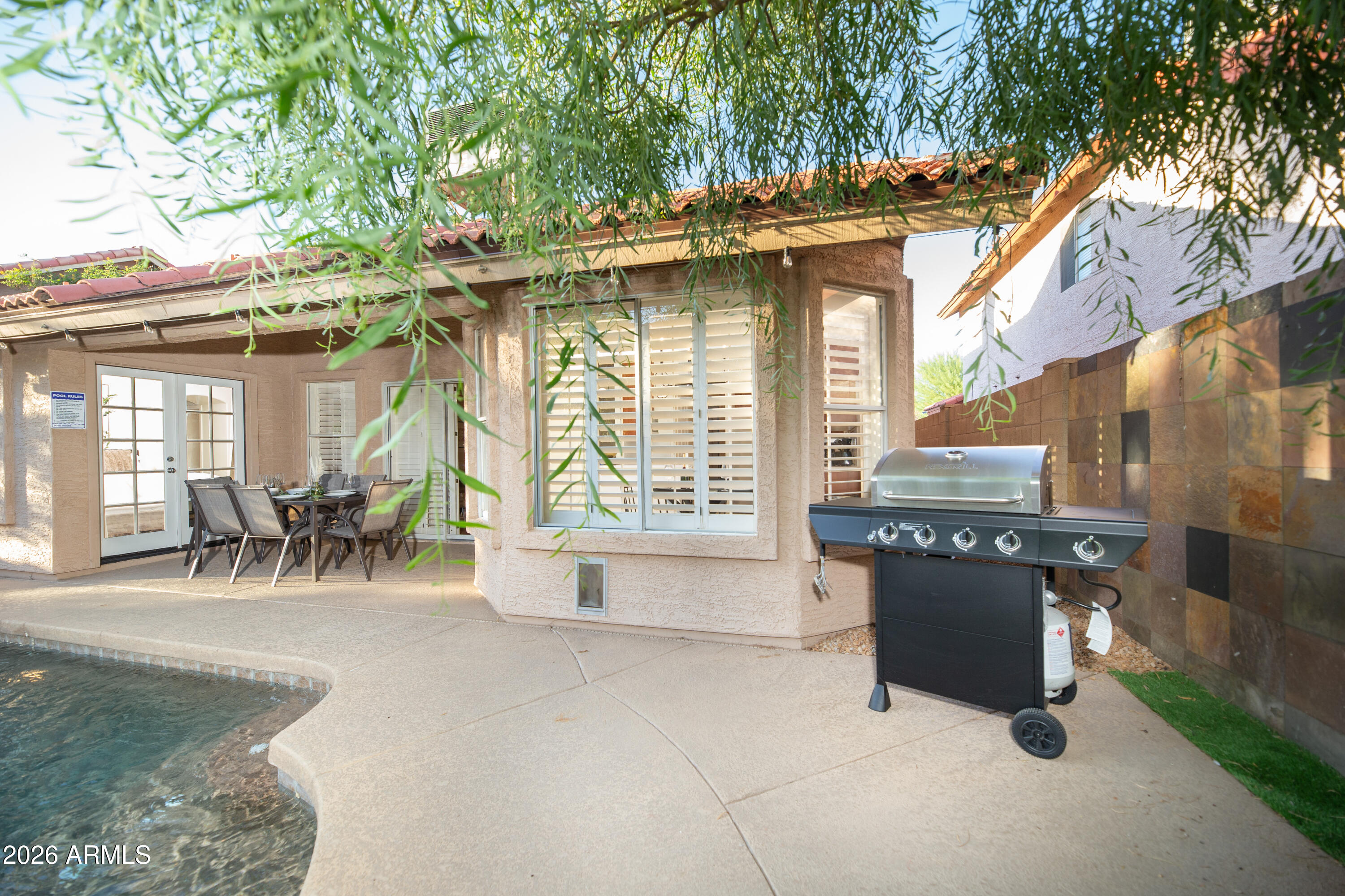 4117 E GLENHAVEN Drive