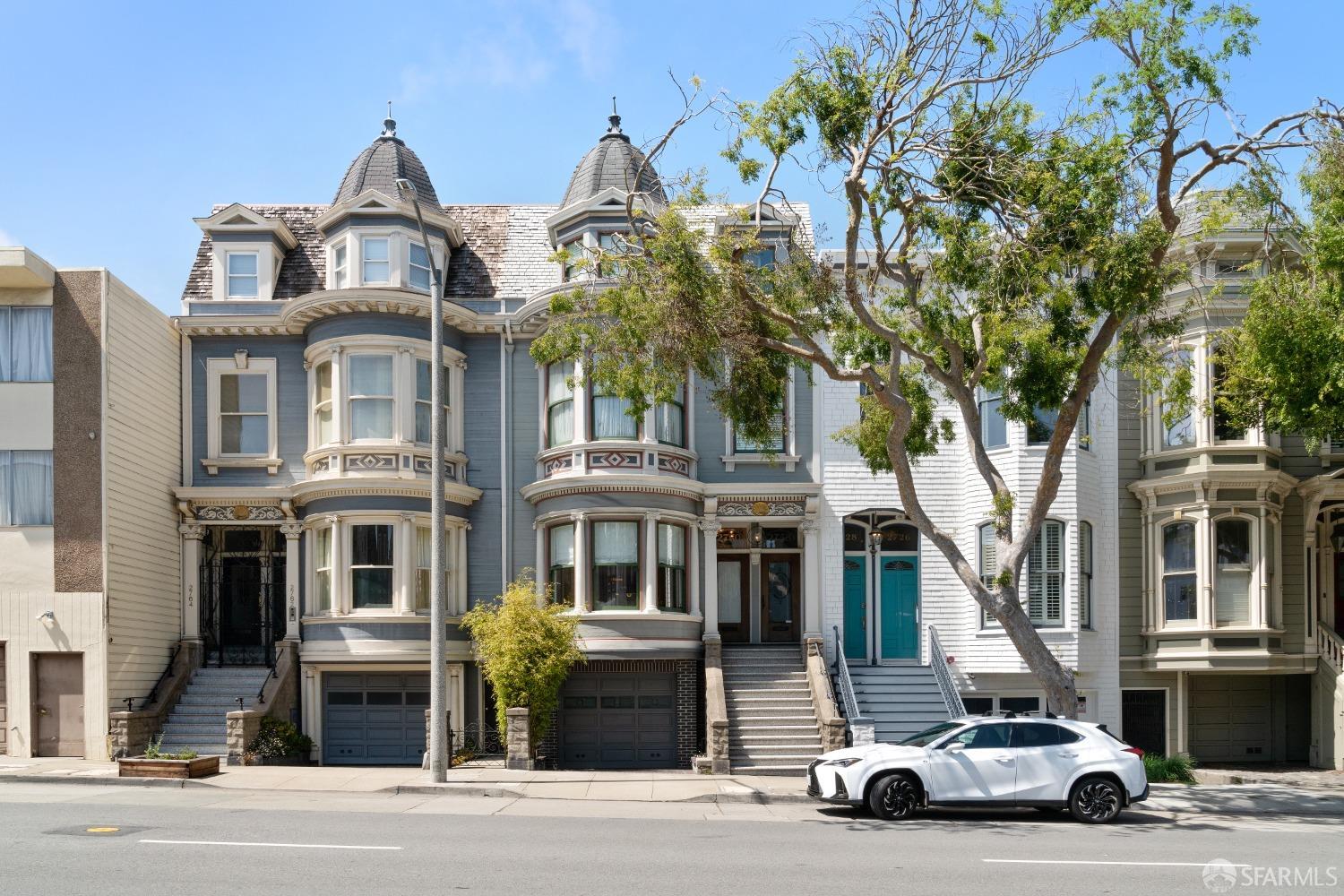 2760 Pine Street