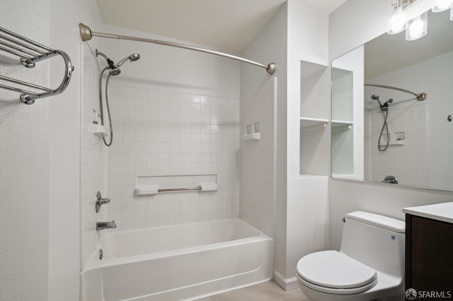 220 Caldecott Lane # 213