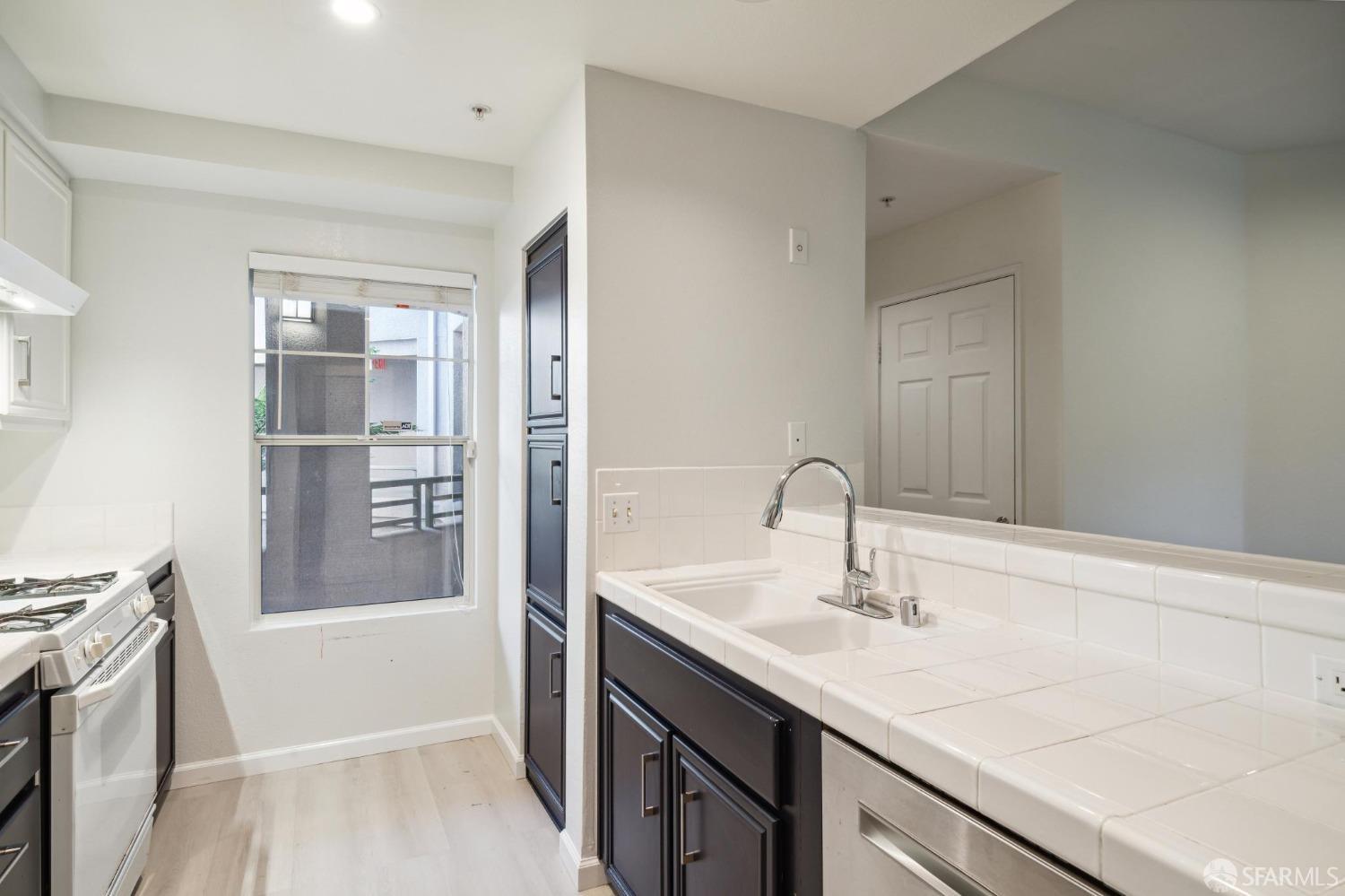 220 Caldecott Lane # 213