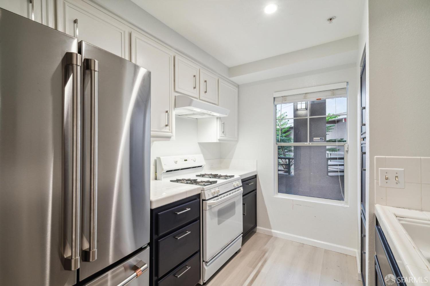 220 Caldecott Lane # 213