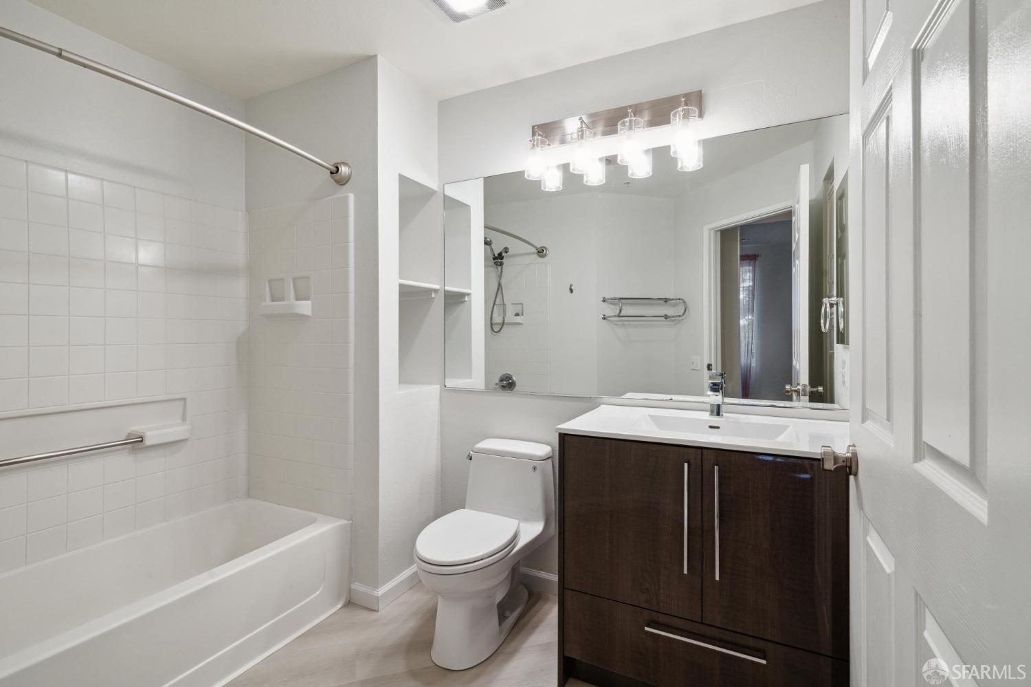 220 Caldecott Lane # 213