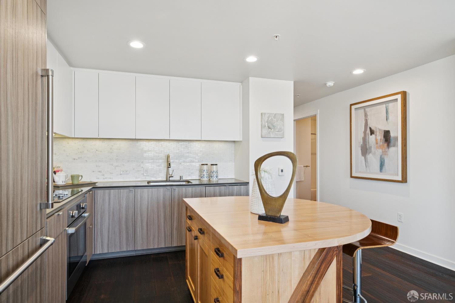 45 Bartlett Street # 609