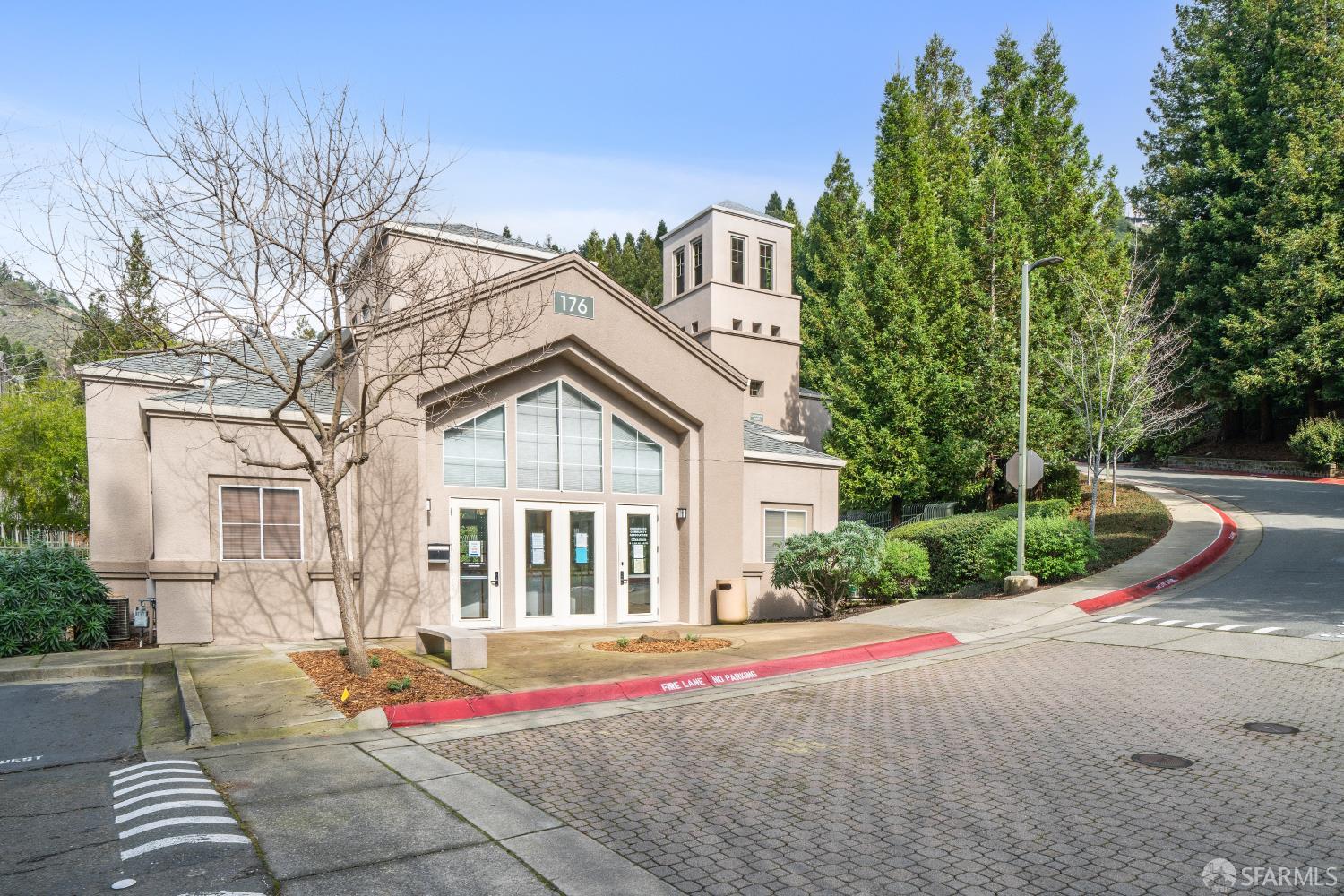 220 Caldecott Lane # 311