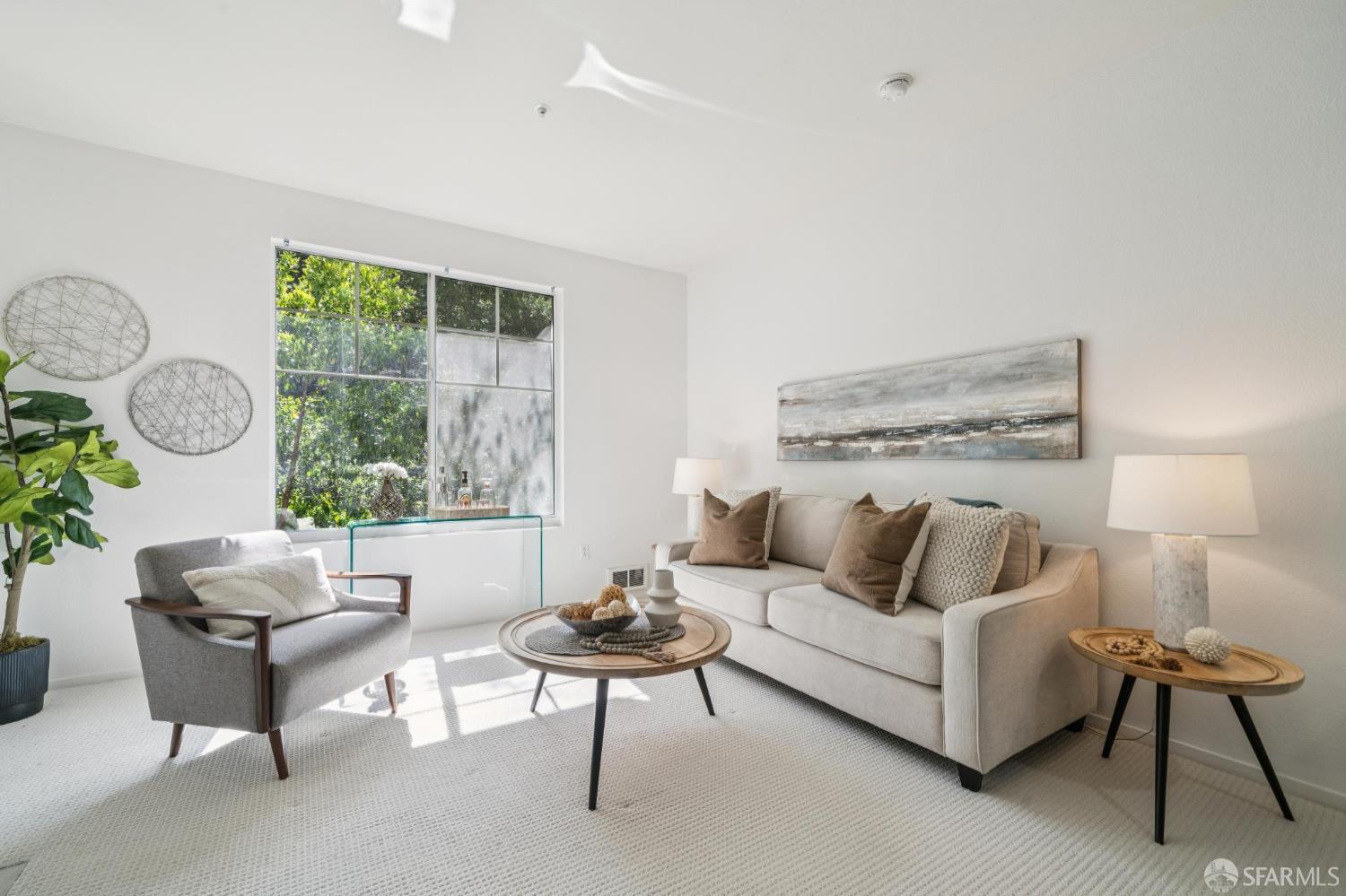 240 Caldecott Lane # 207