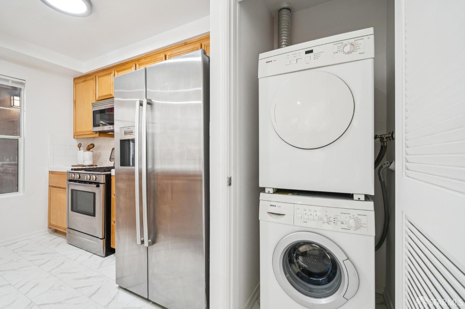 240 Caldecott Lane # 207