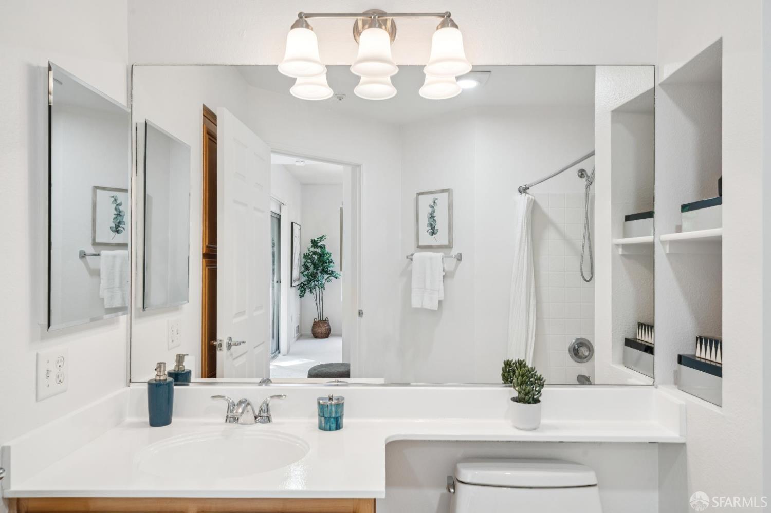 240 Caldecott Lane # 207