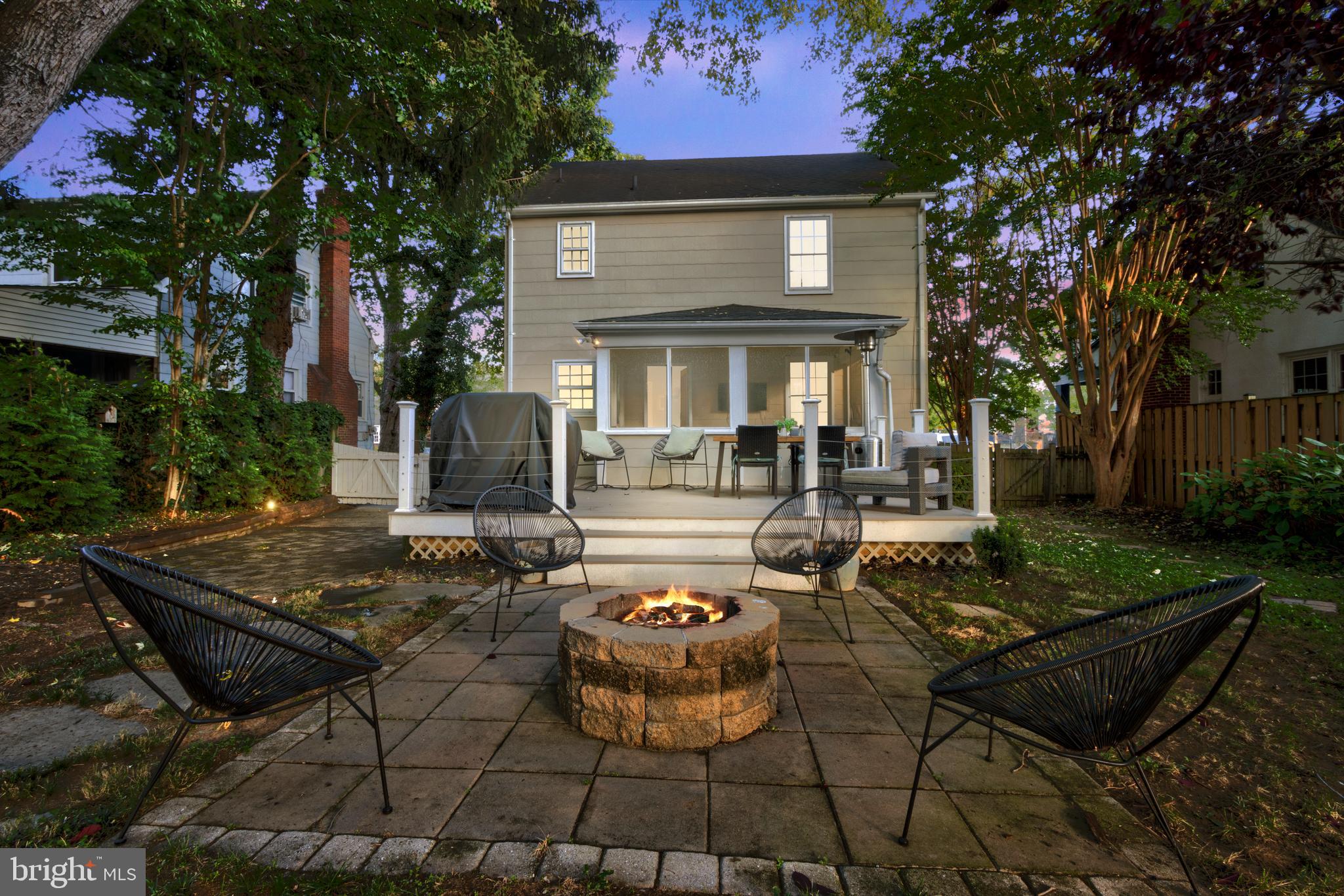 11 N SOUTHWOOD AVENUE