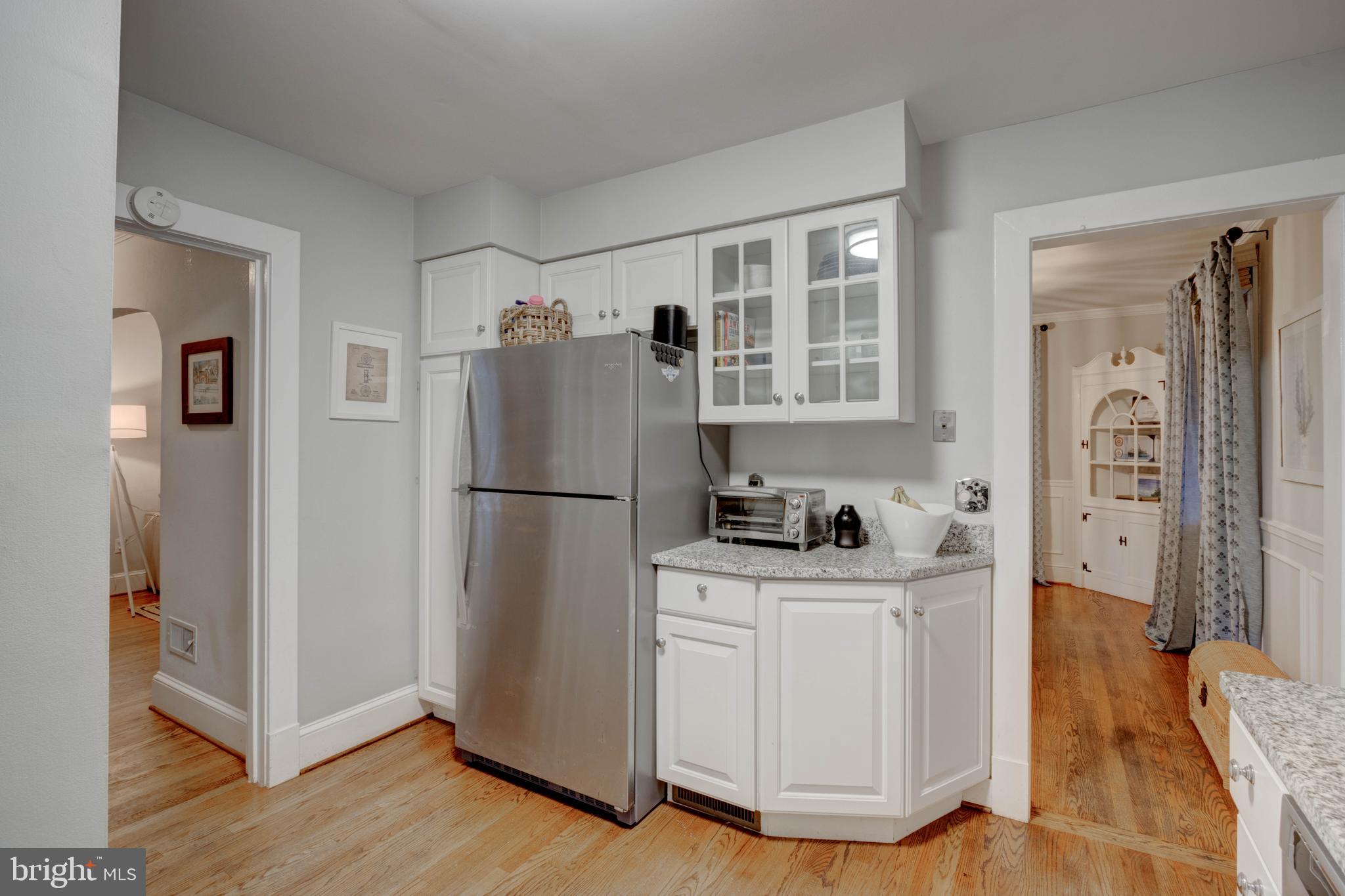 11 N SOUTHWOOD AVENUE