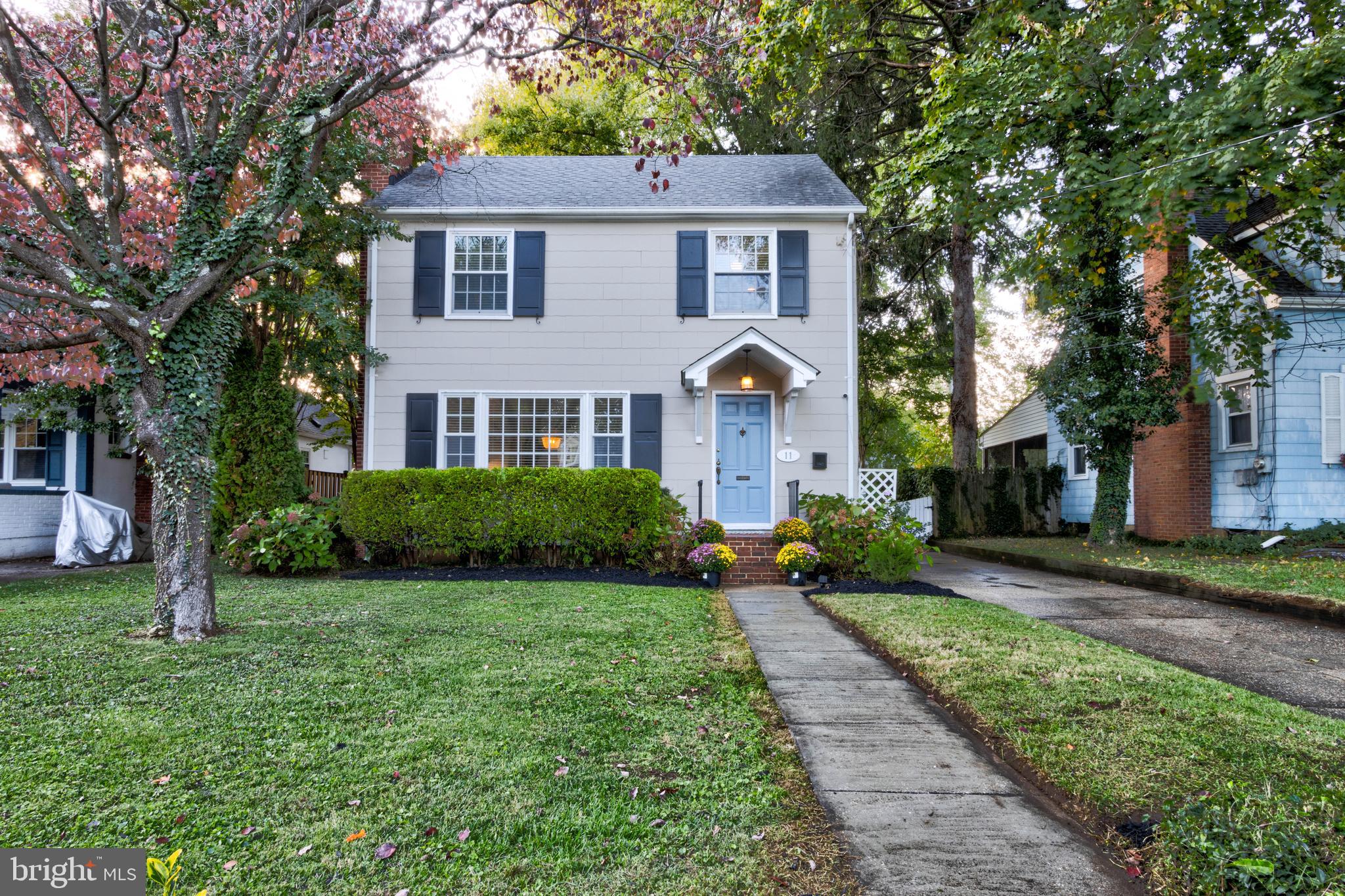 11 N SOUTHWOOD AVENUE