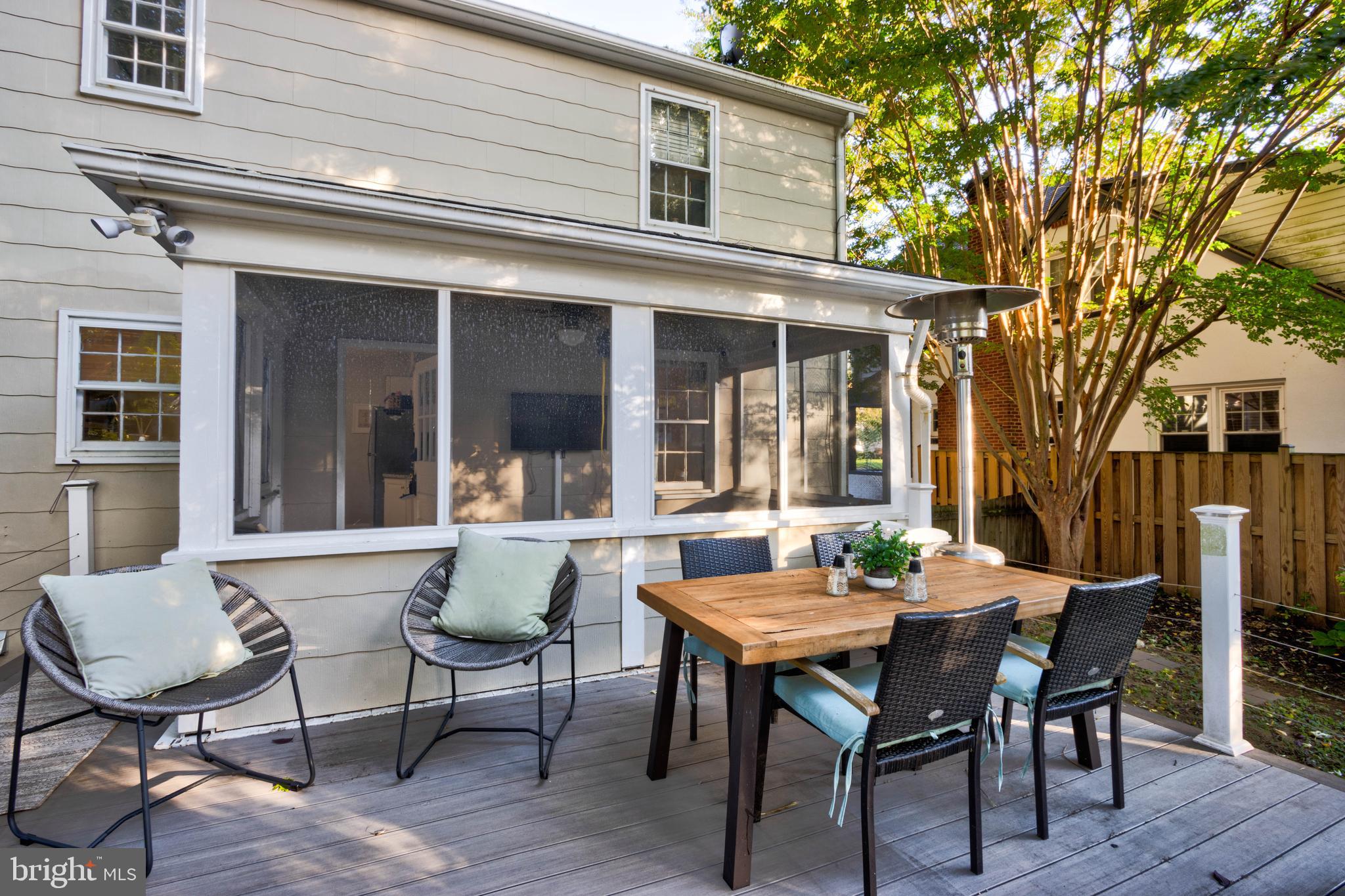 11 N SOUTHWOOD AVENUE
