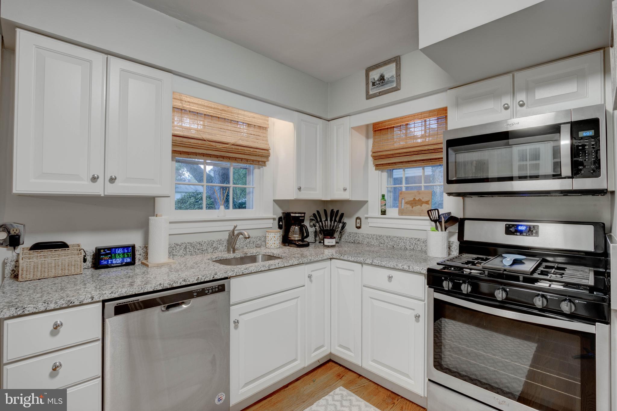 11 N SOUTHWOOD AVENUE