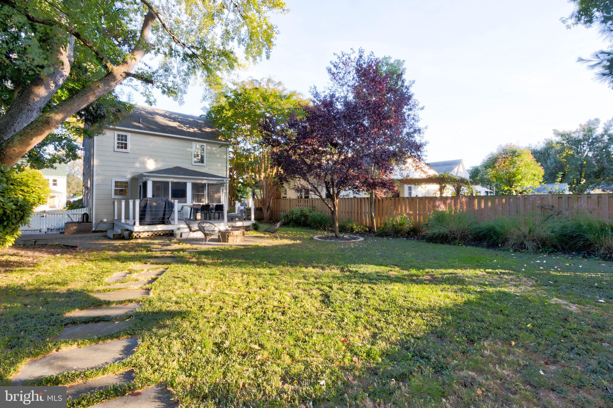 11 N SOUTHWOOD AVENUE