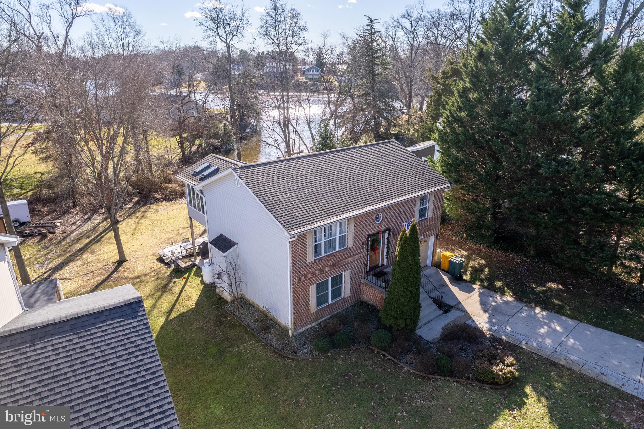 611 OVERHILL DRIVE
