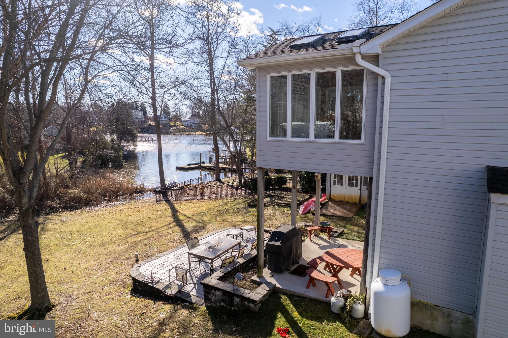 611 OVERHILL DRIVE