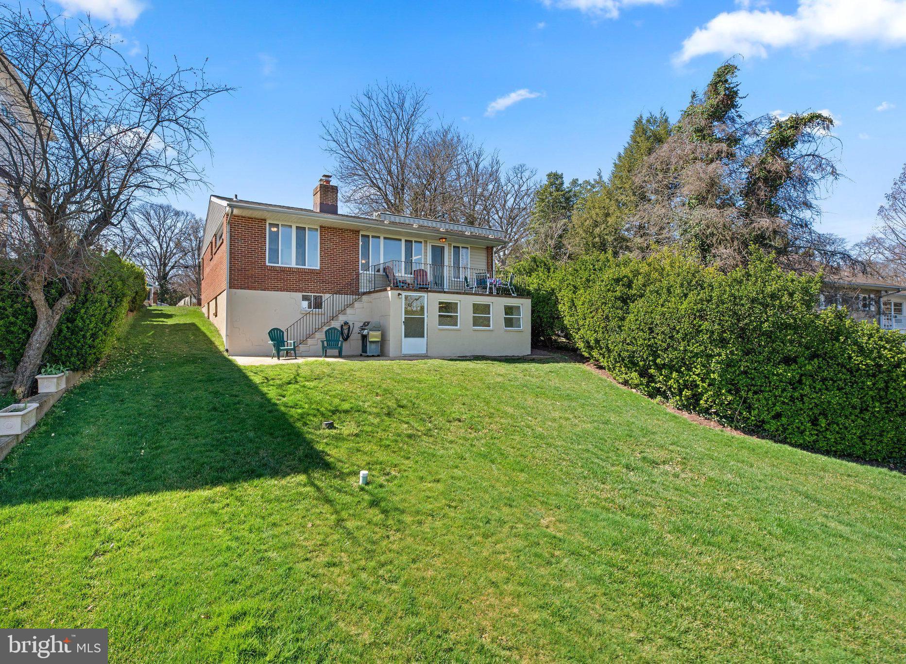 1210 SEVERNVIEW DRIVE