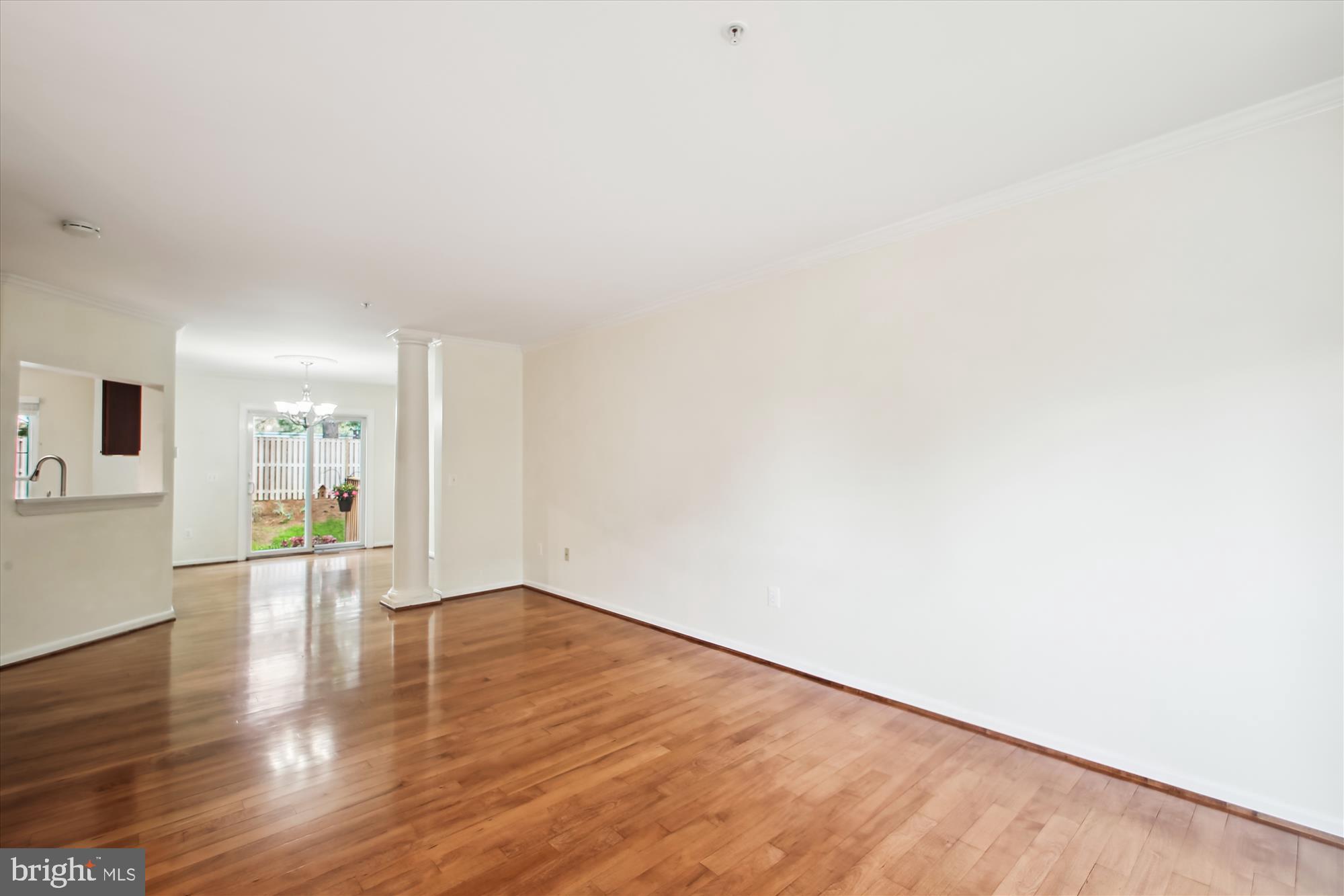 707 HOWARDS LOOP
