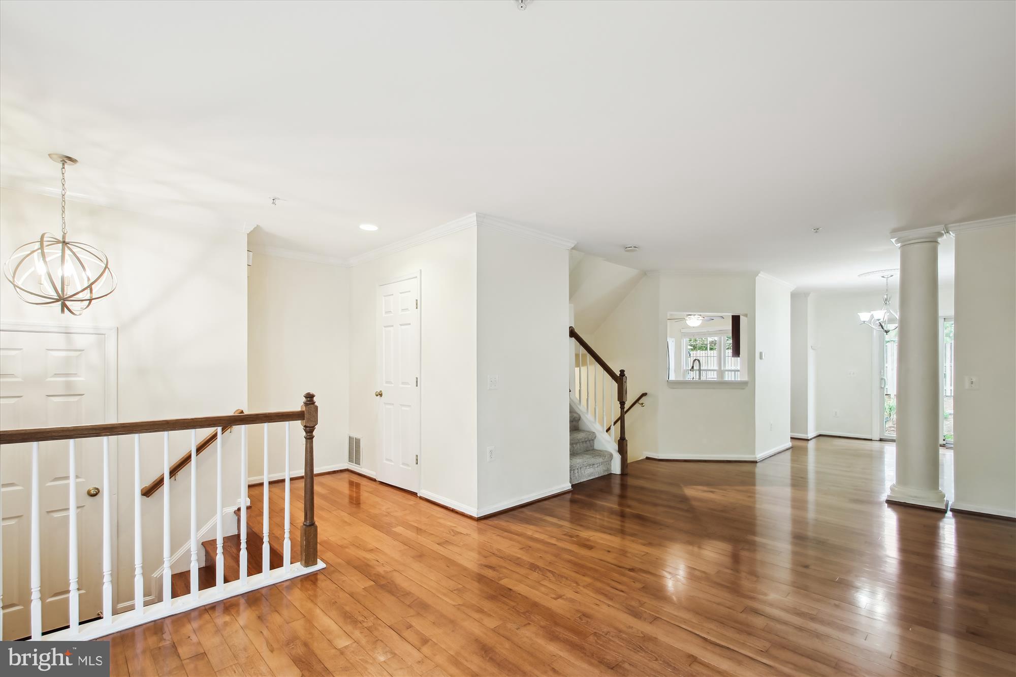 707 HOWARDS LOOP
