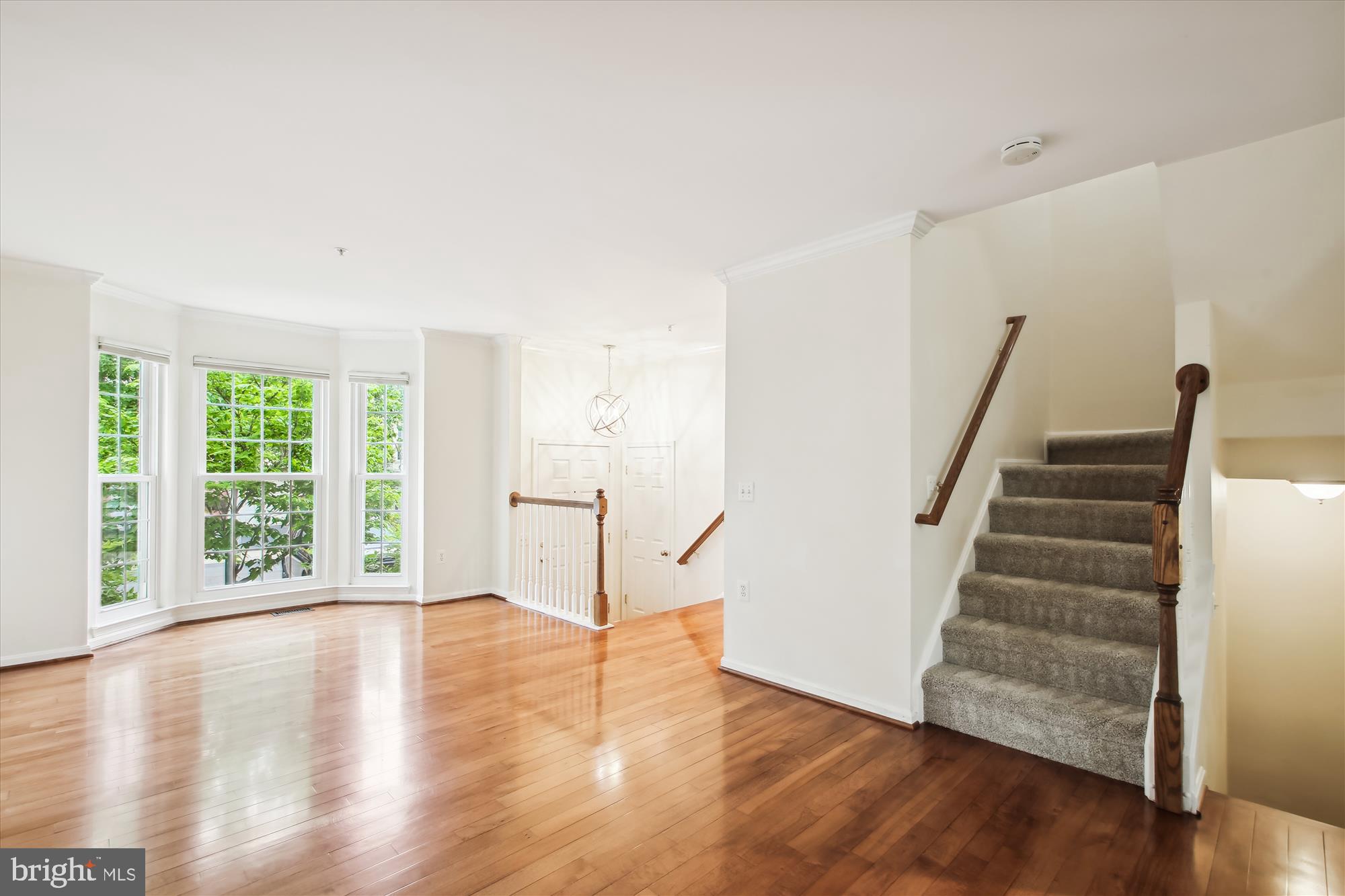 707 HOWARDS LOOP