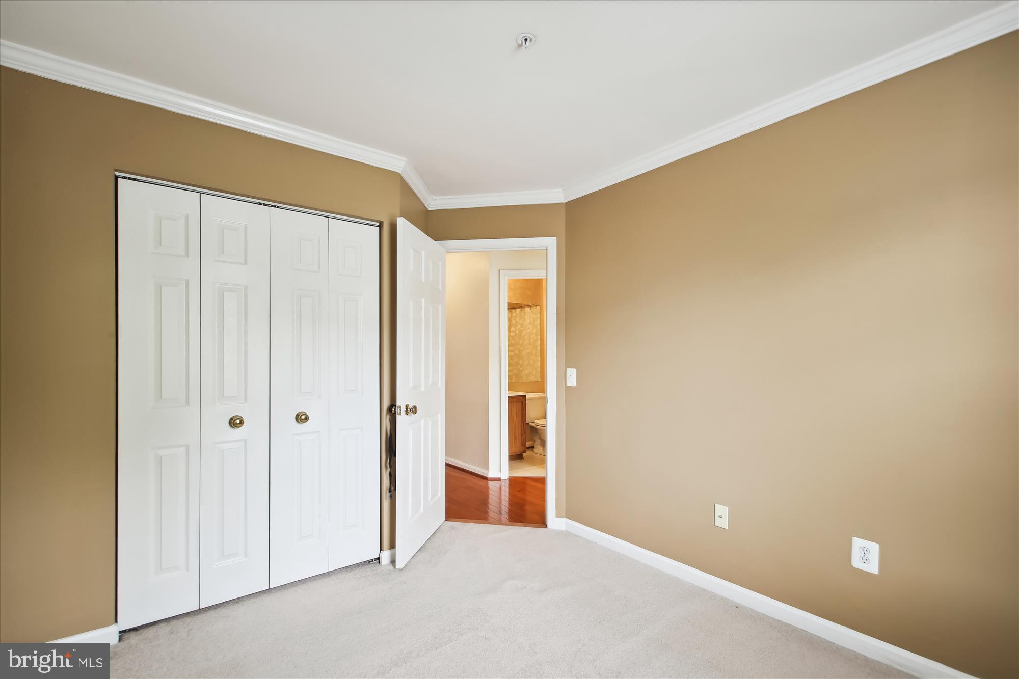 707 HOWARDS LOOP