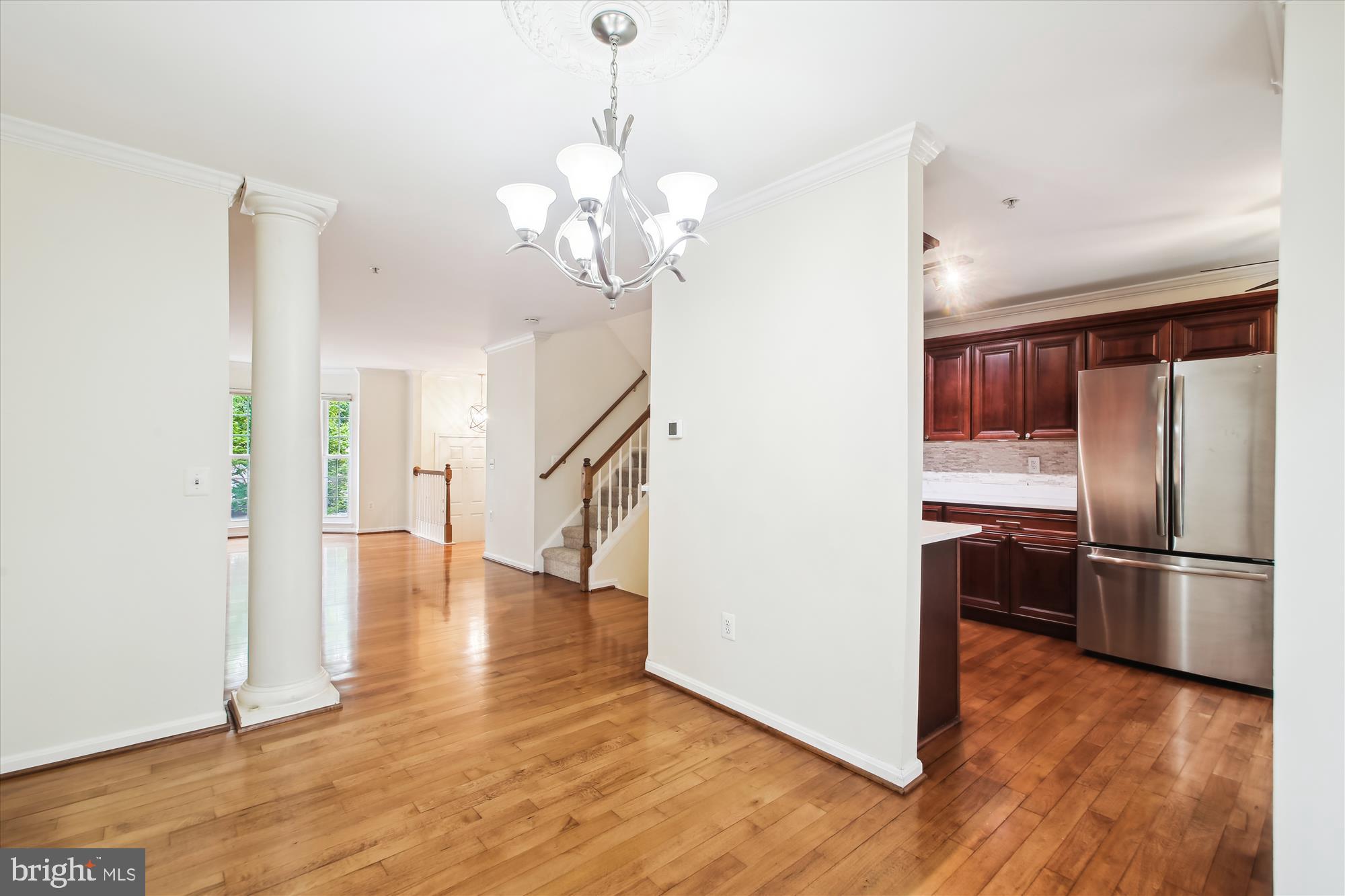 707 HOWARDS LOOP