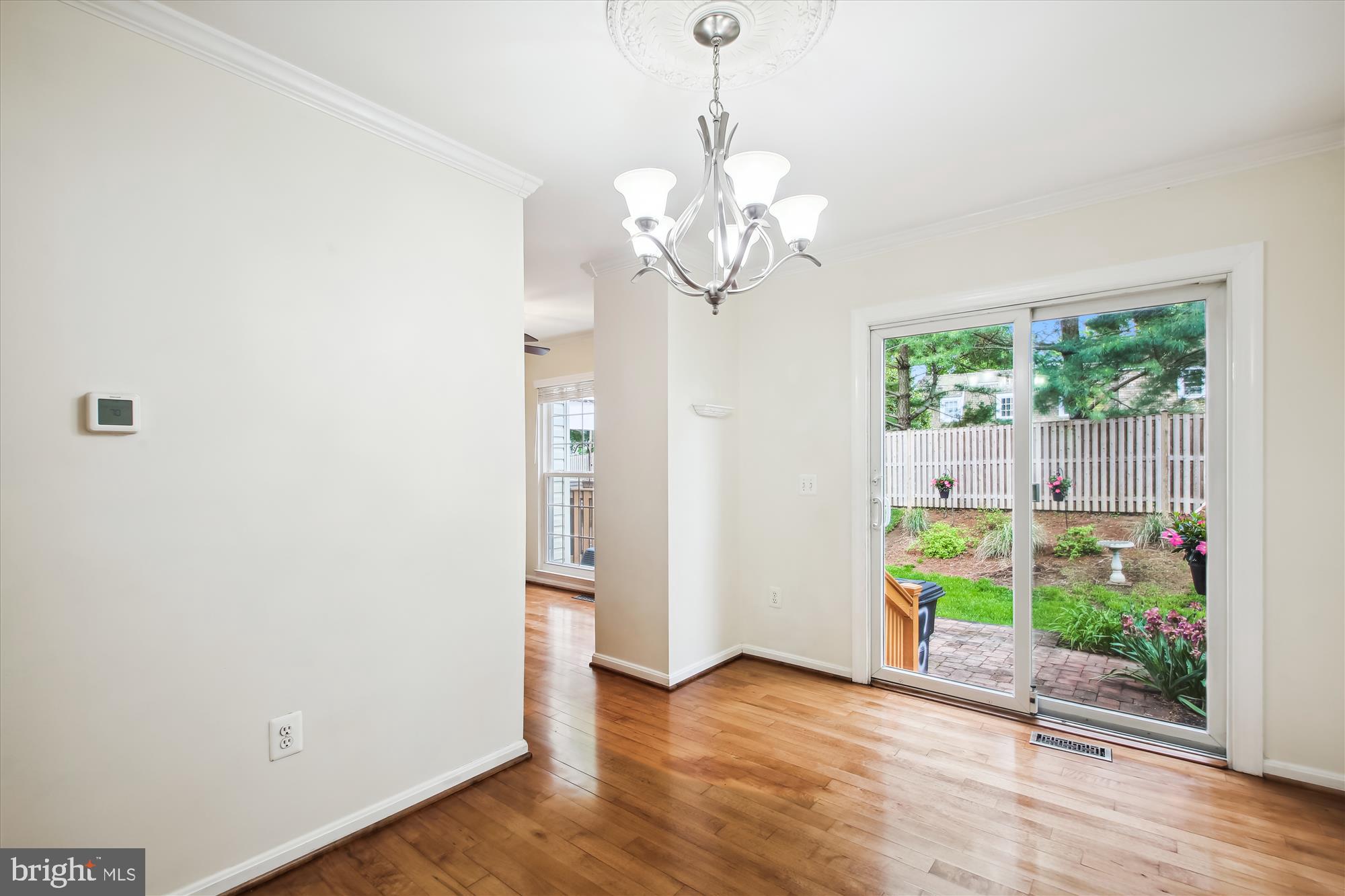 707 HOWARDS LOOP