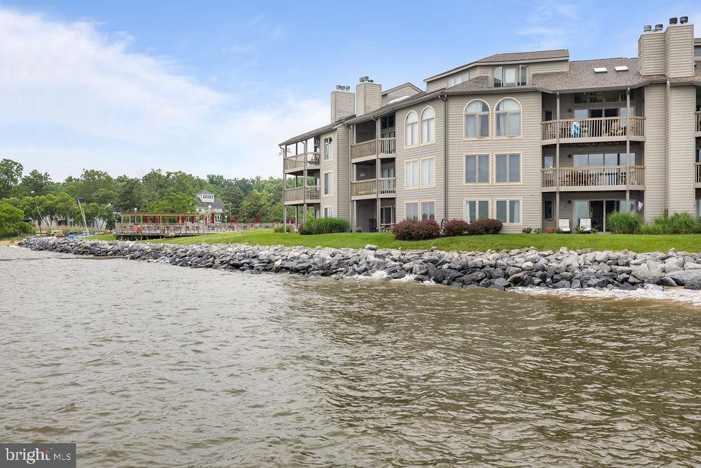 2000 DAKOTA PLACE 1A