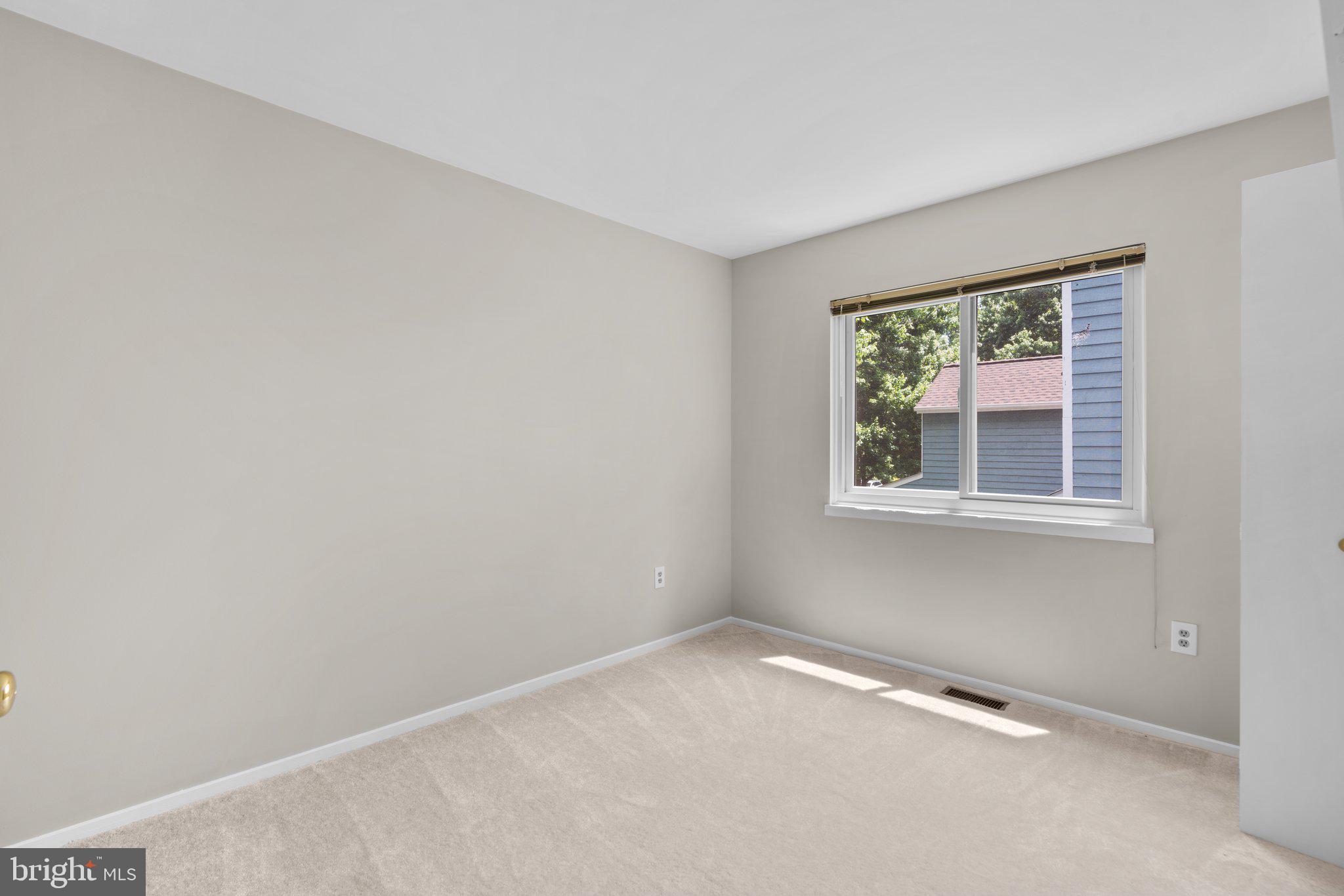 40 WINDWHISPER LANE