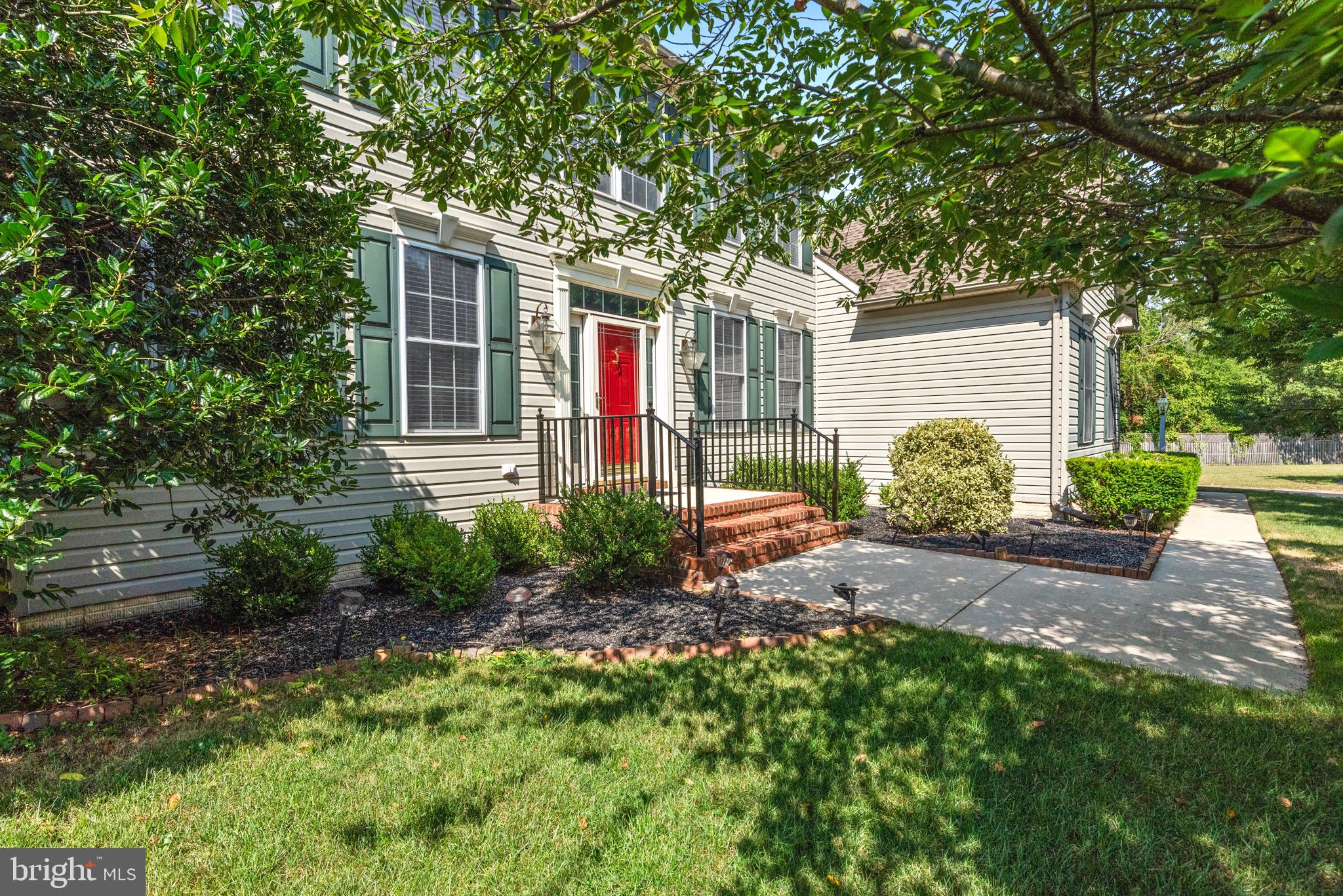 502 FANLEAF COURT