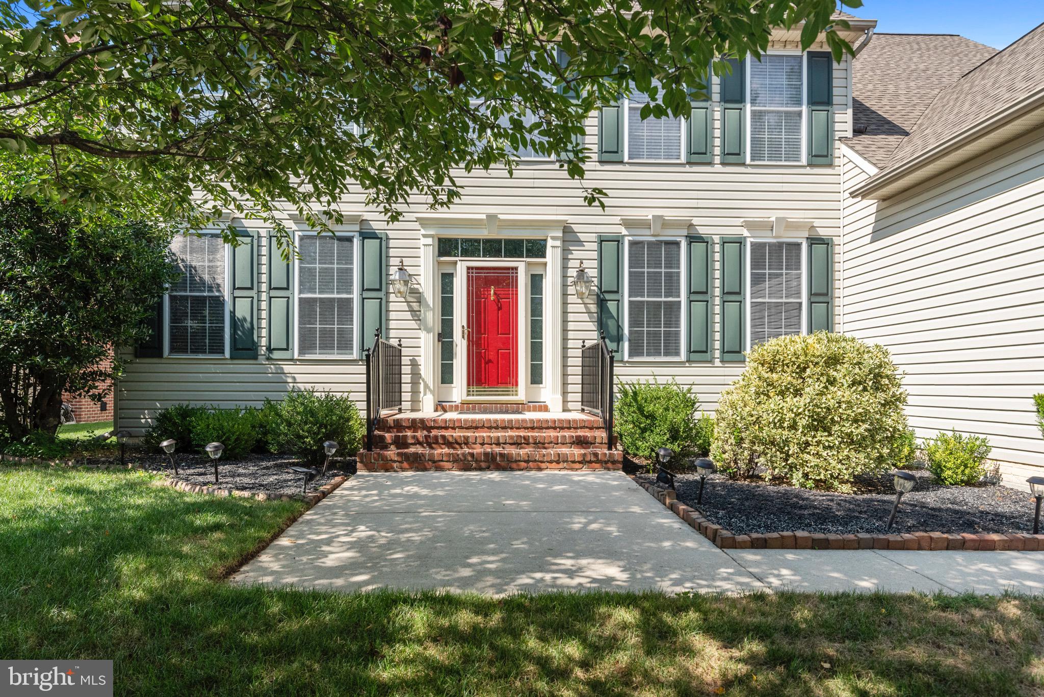 502 FANLEAF COURT