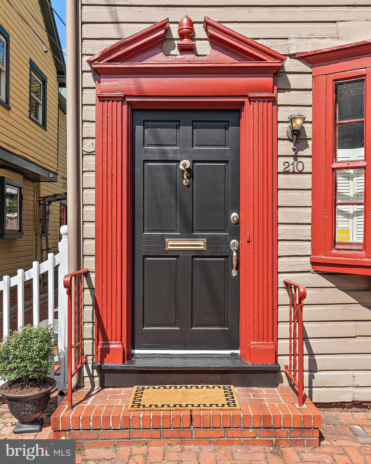 210 KING GEORGE STREET