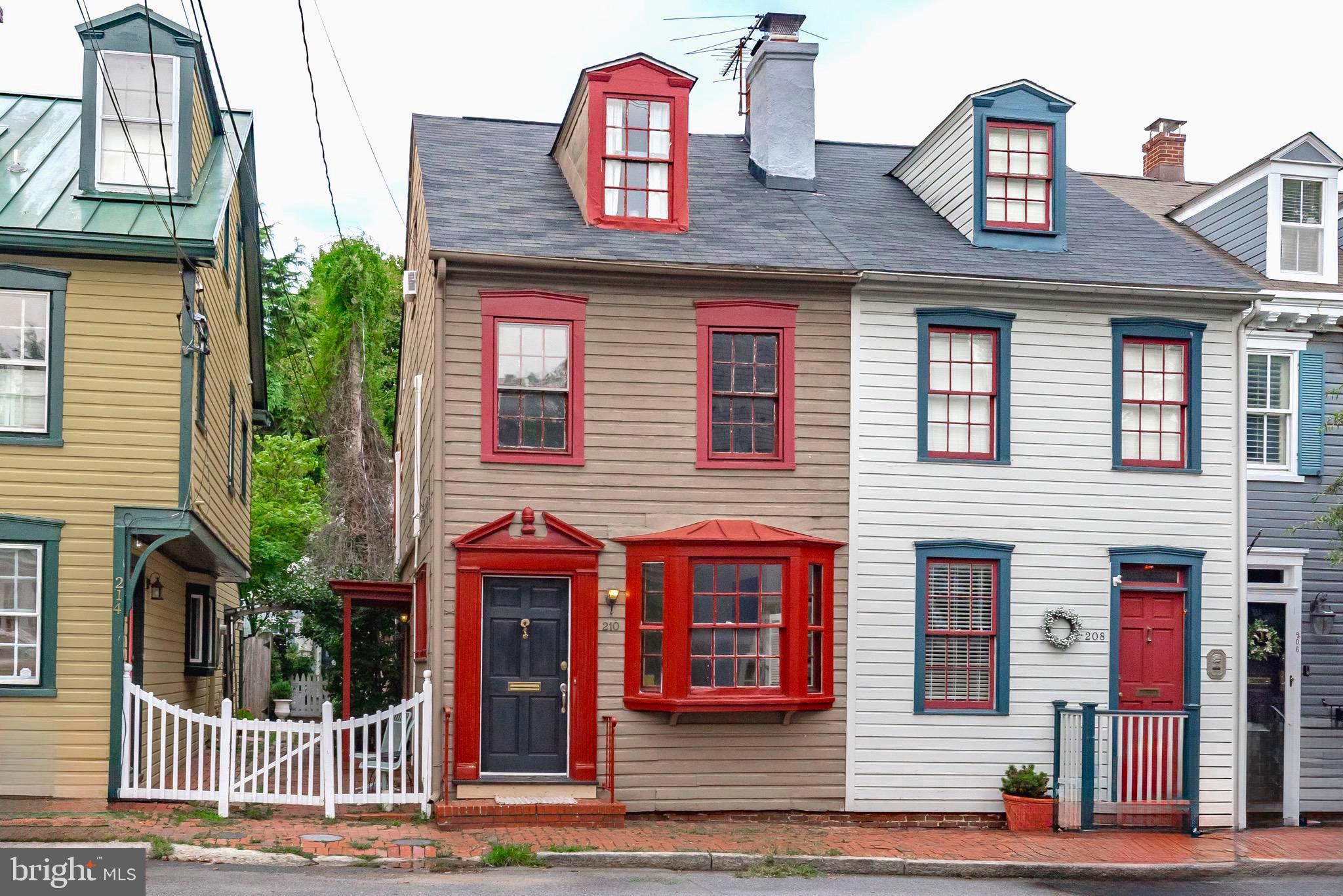 210 KING GEORGE STREET