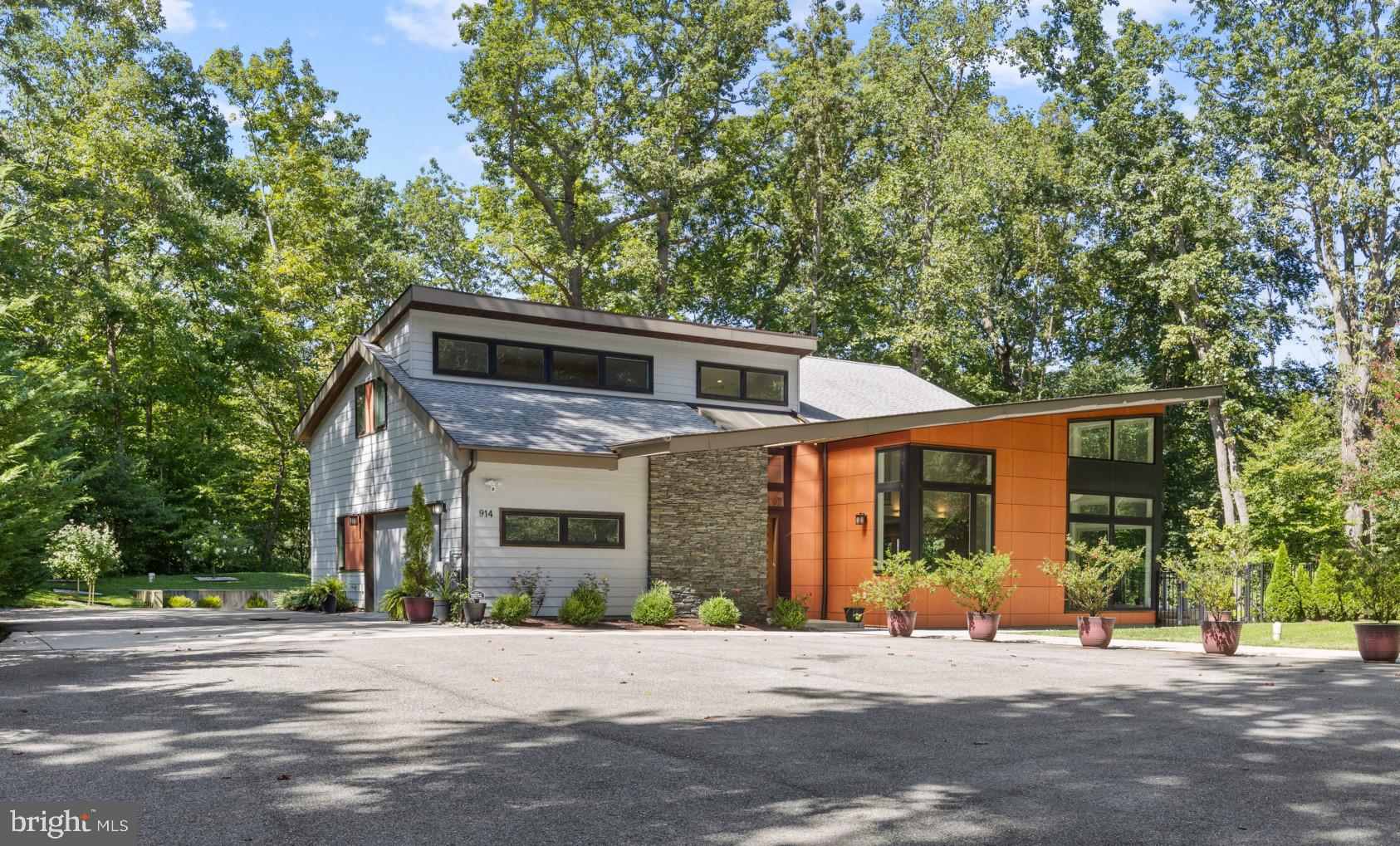 914 COACHWAY