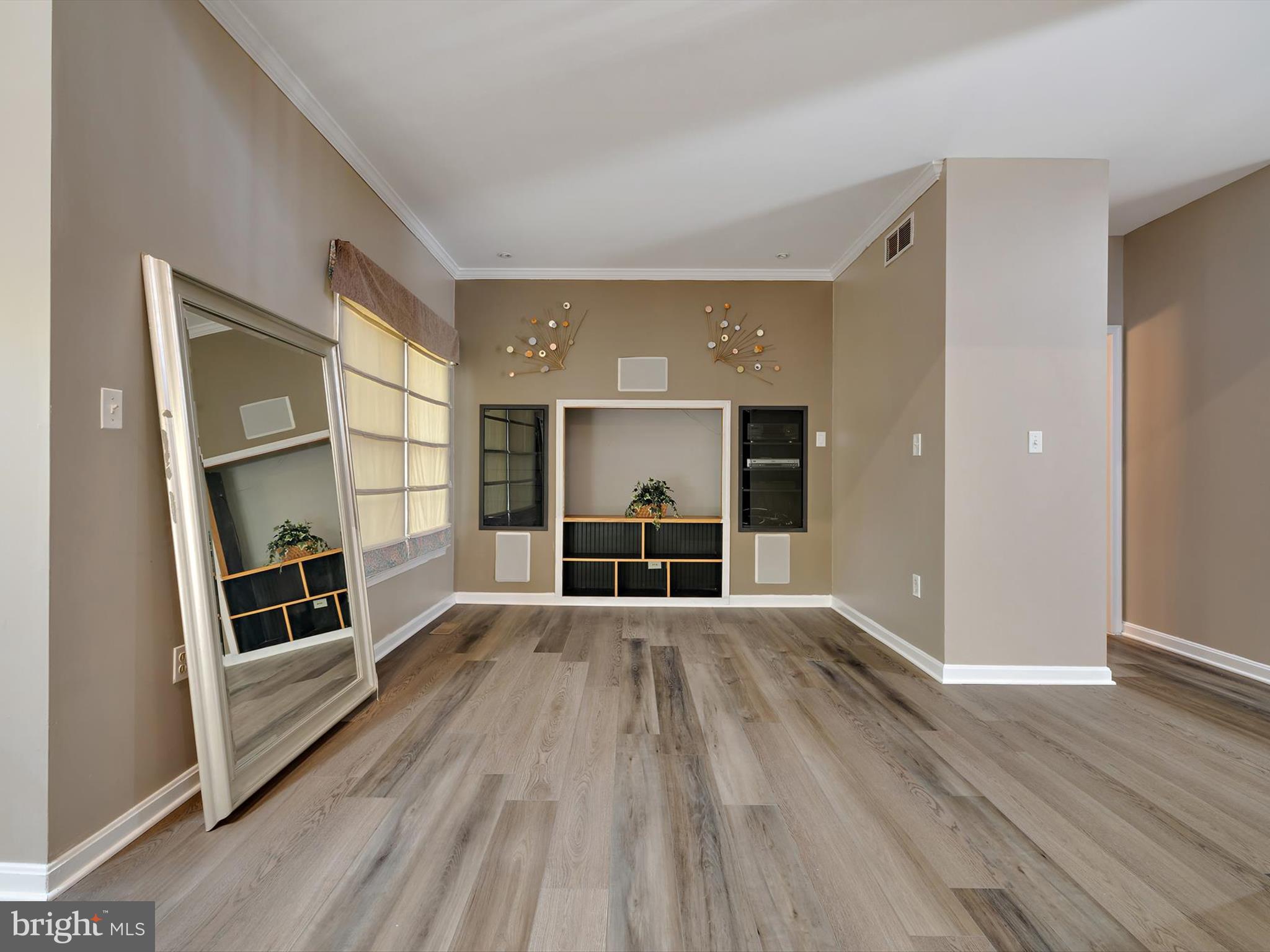 1207 ASQUITHPINES PLACE
