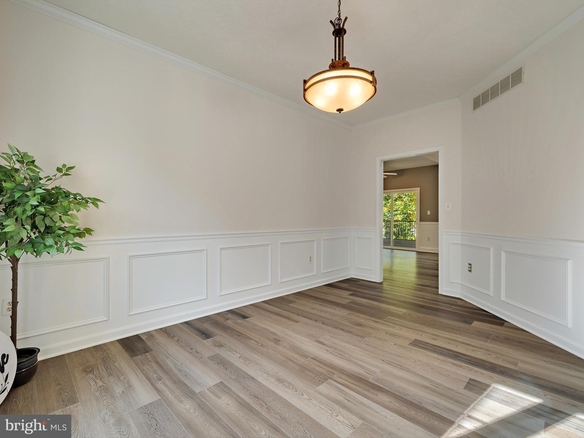 1207 ASQUITHPINES PLACE