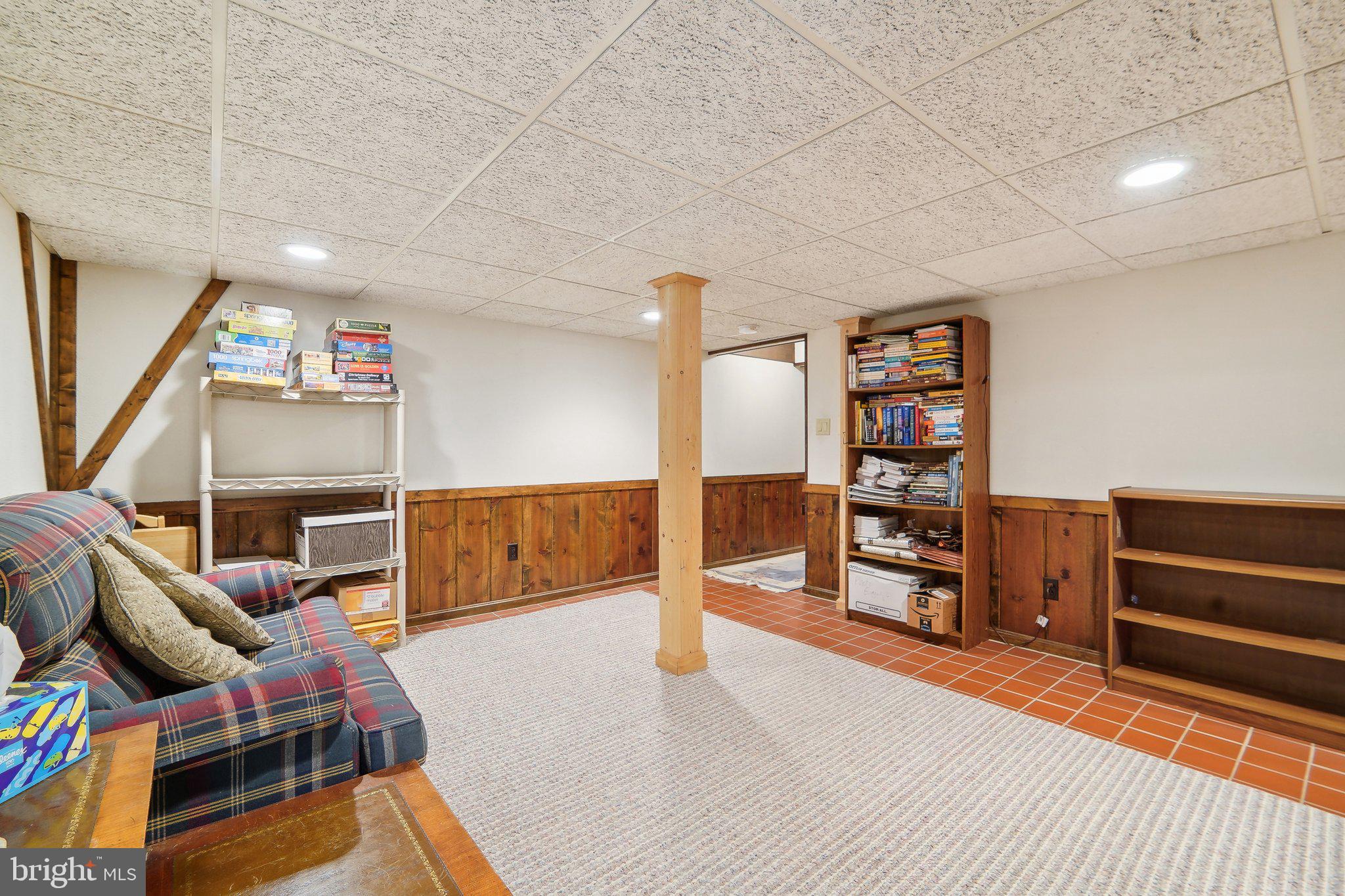404 SAINT IVES DRIVE