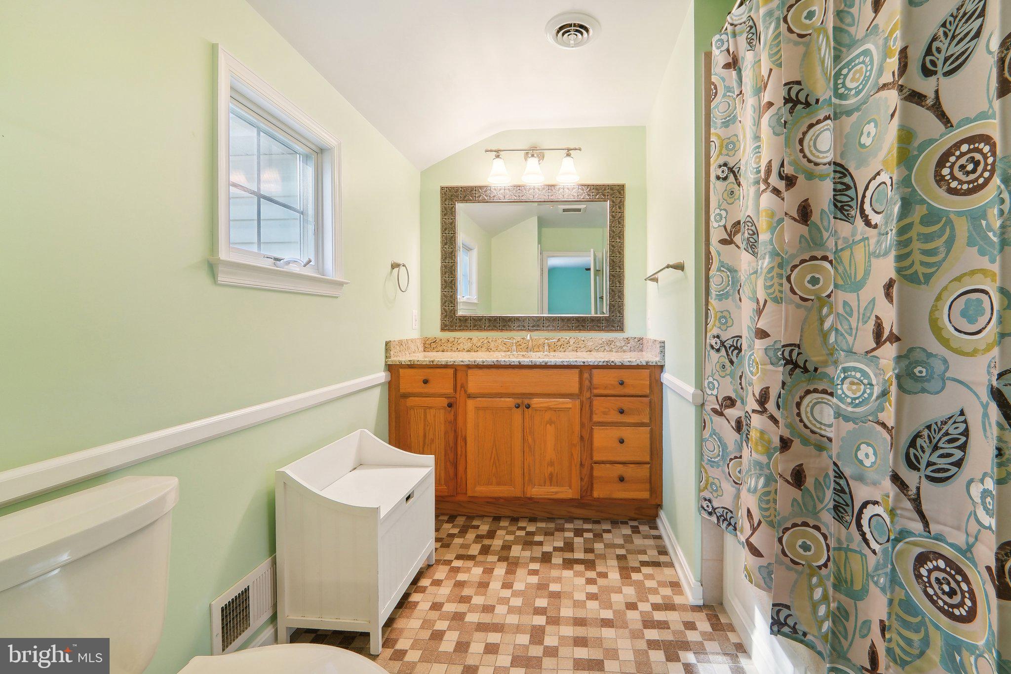 404 SAINT IVES DRIVE