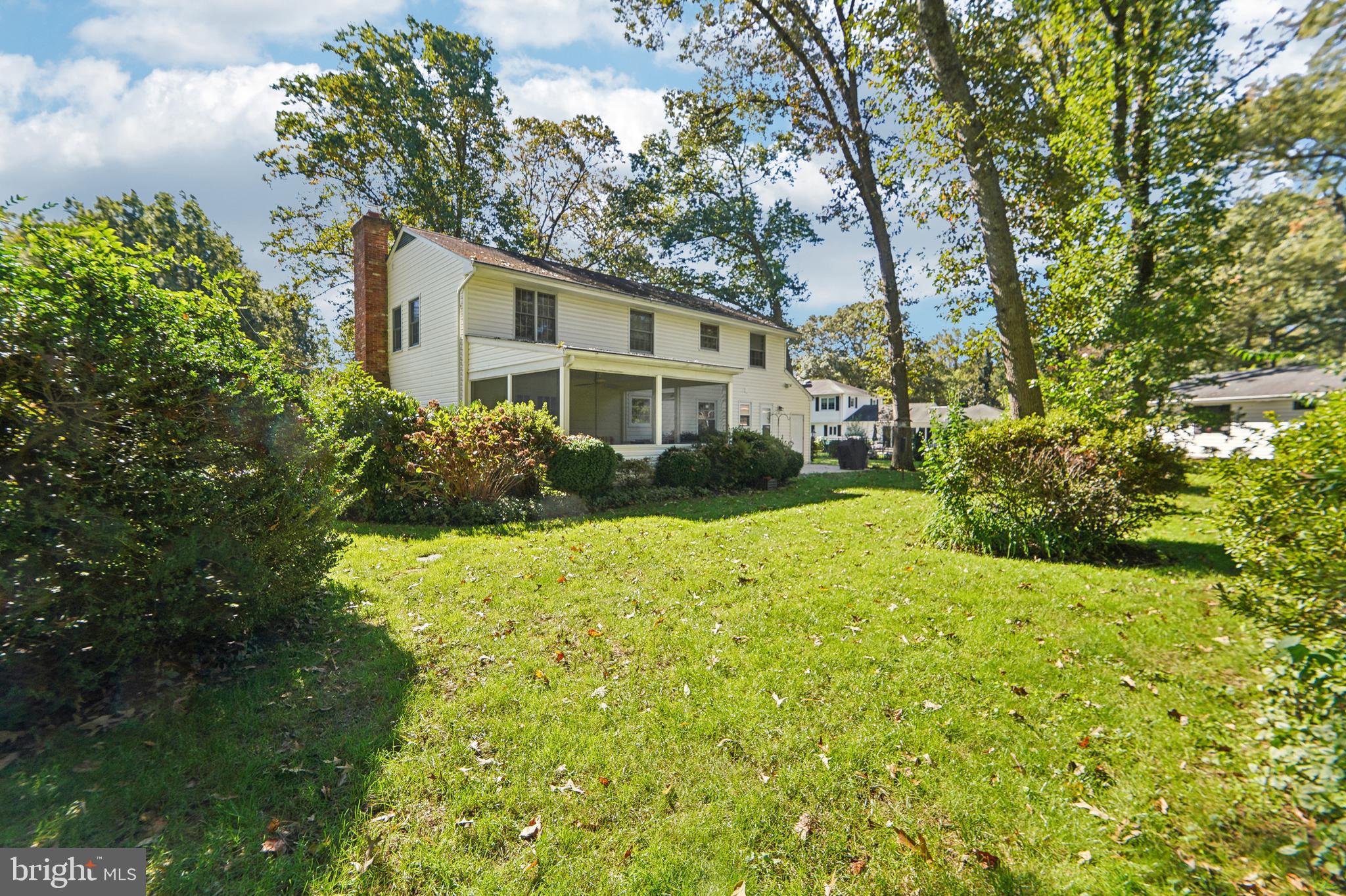 404 SAINT IVES DRIVE
