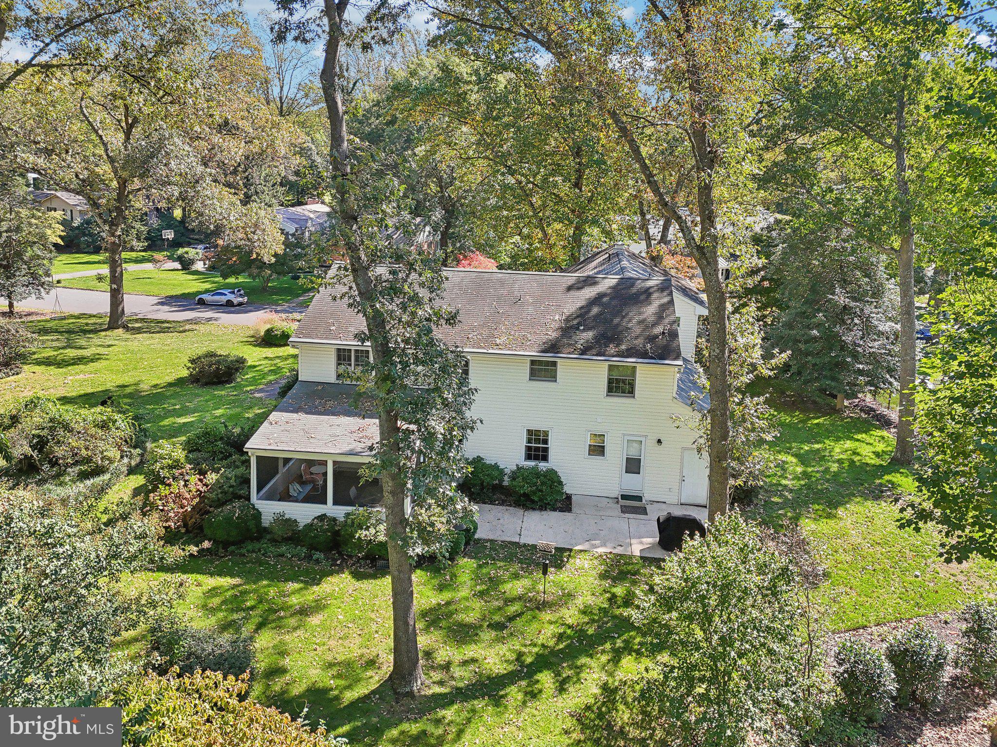 404 SAINT IVES DRIVE