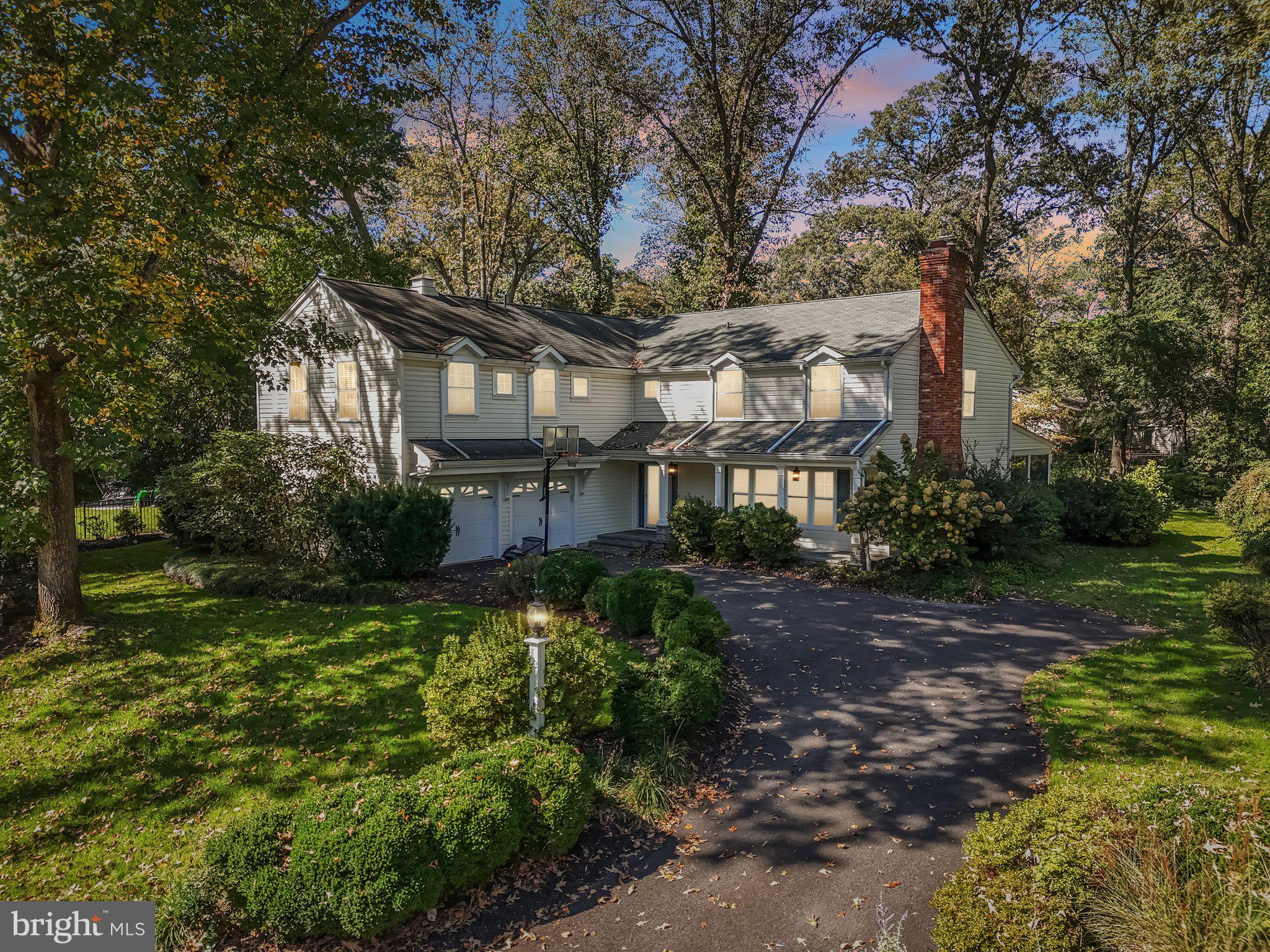 404 SAINT IVES DRIVE