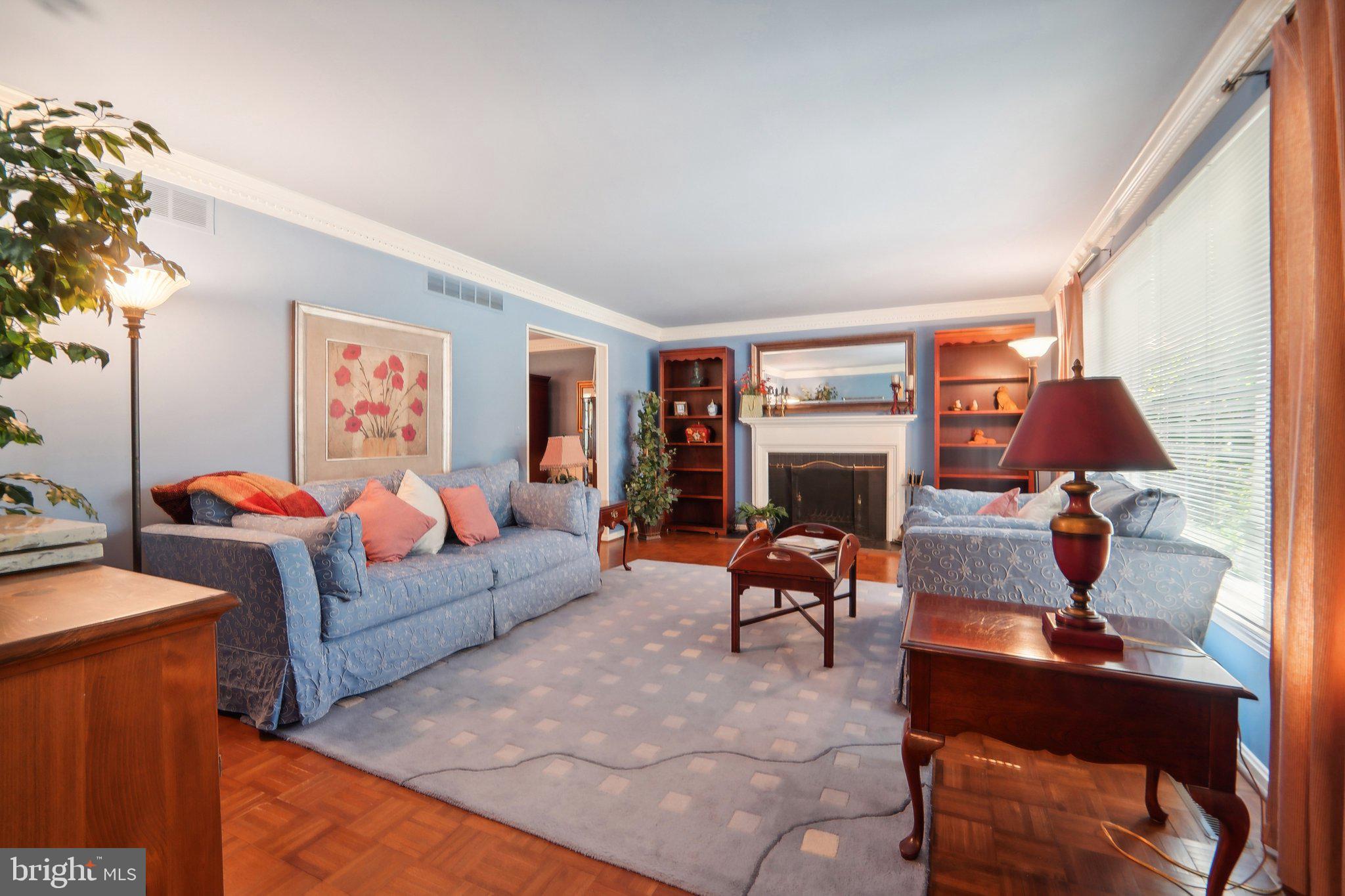 404 SAINT IVES DRIVE
