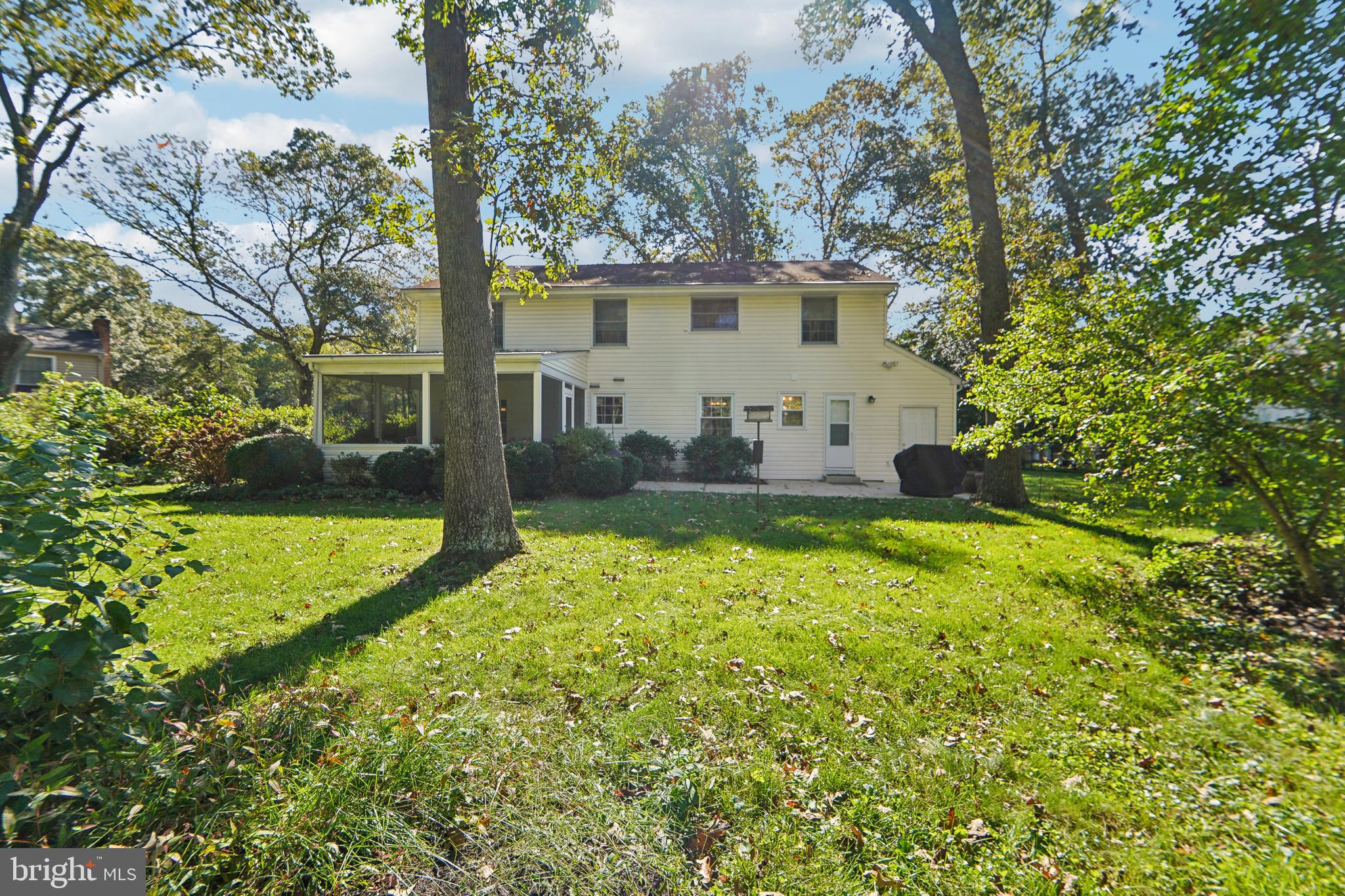 404 SAINT IVES DRIVE